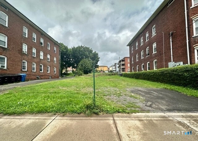 179 Broad Street Property Photo 1