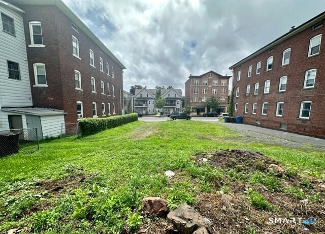 179 Broad Street Property Photo 2