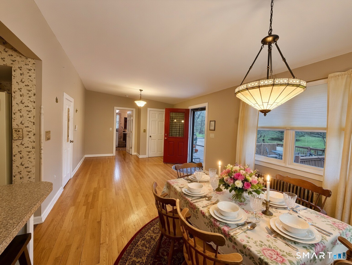241 Niantic River Road Property Photo 3