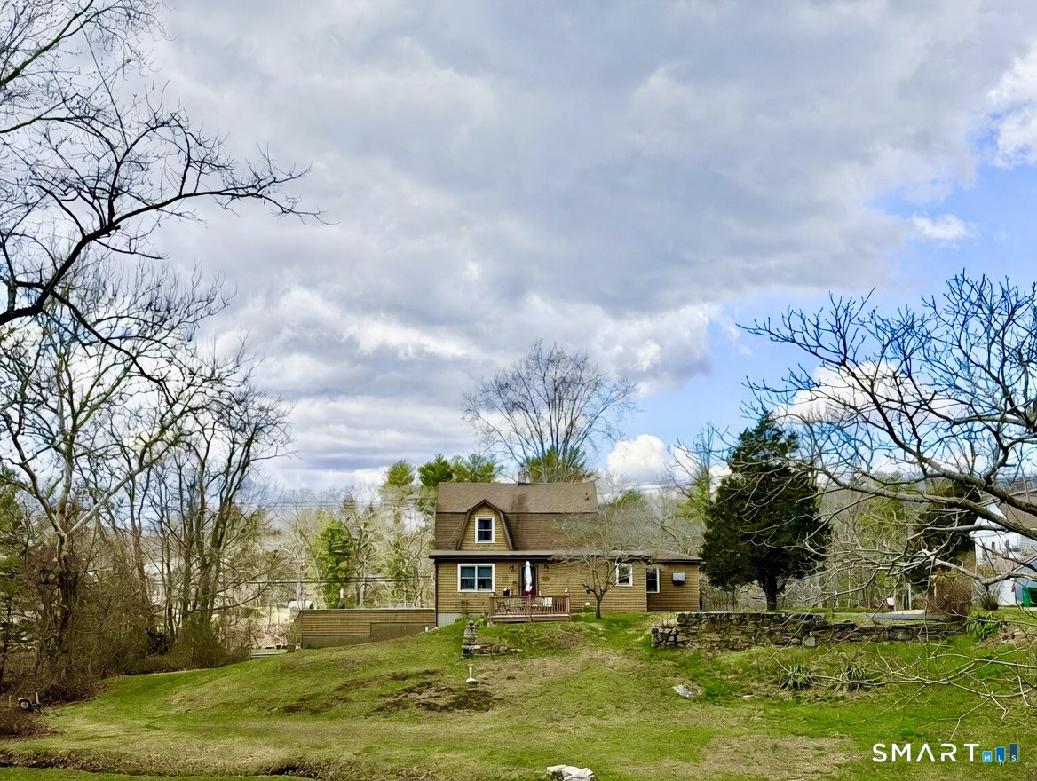 241 Niantic River Road Property Photo 4