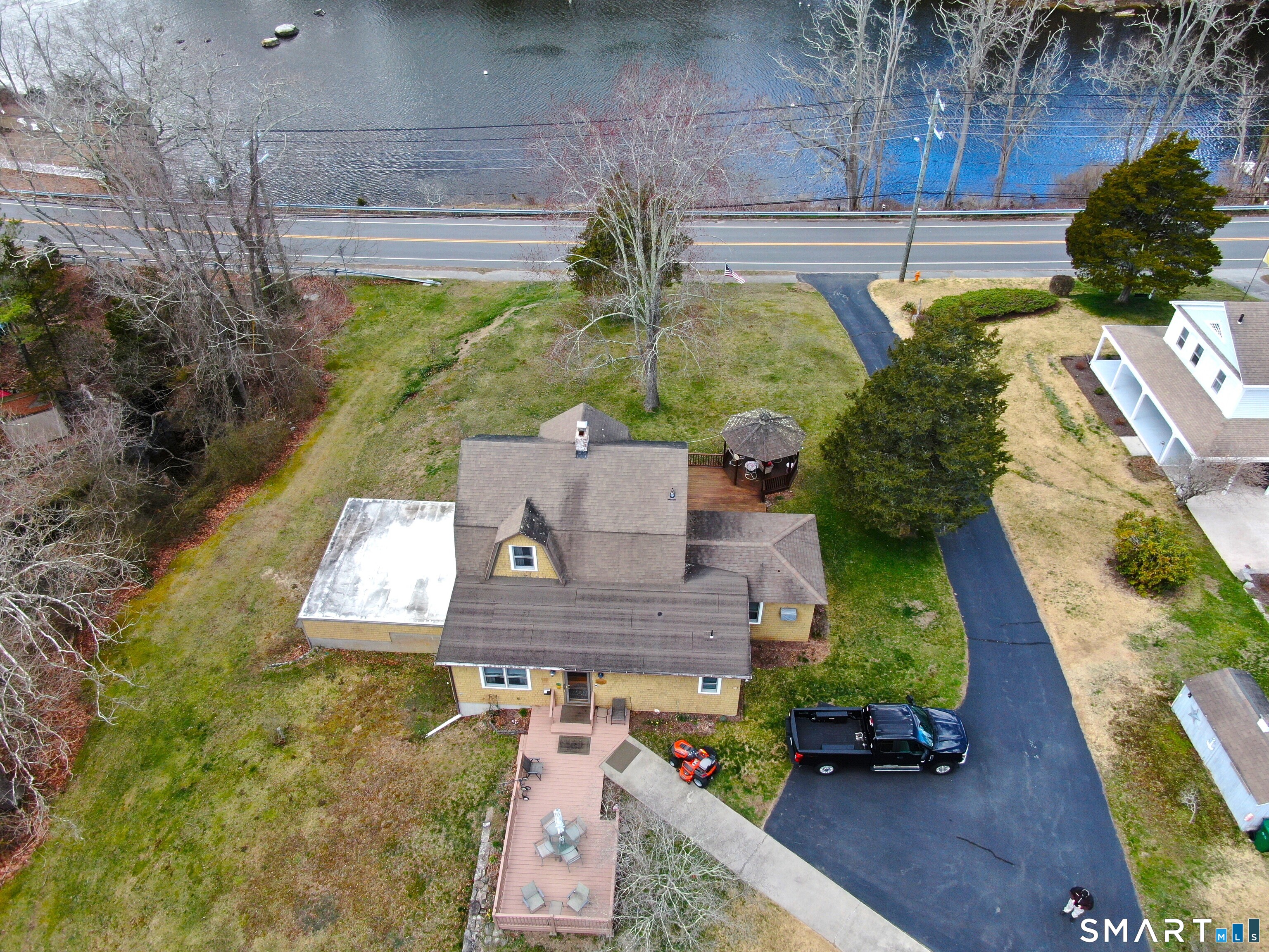241 Niantic River Road Property Photo 34