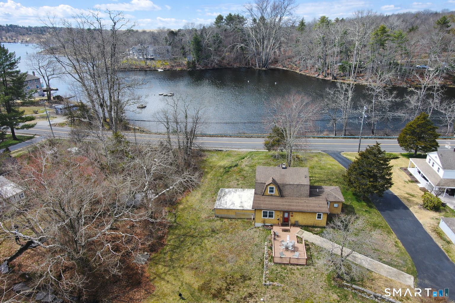241 Niantic River Road Property Photo 40