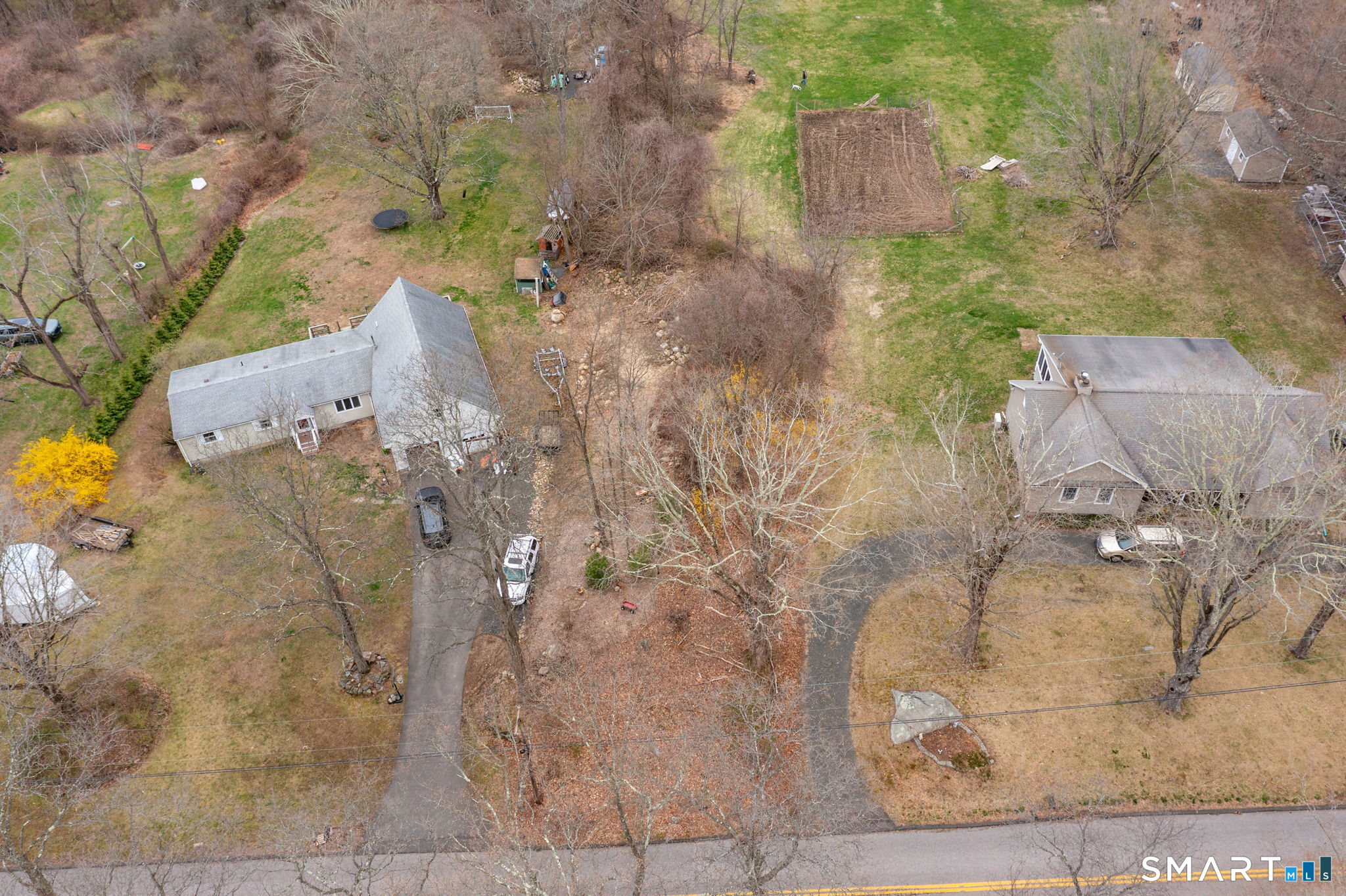 139 Chestnut Hill Road Property Photo 2