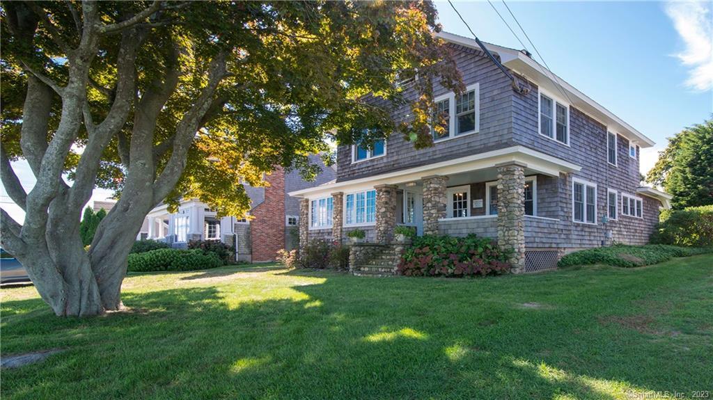 106 Shore East Avenue Property Photo 1
