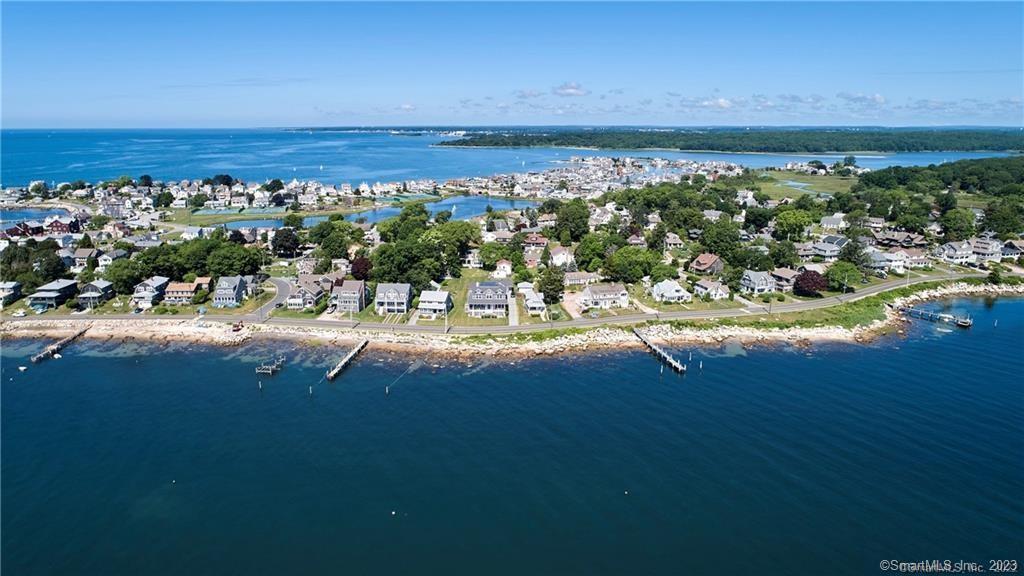 106 Shore East Avenue Property Photo 2