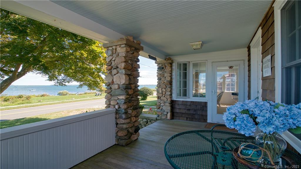 106 Shore East Avenue Property Photo 3