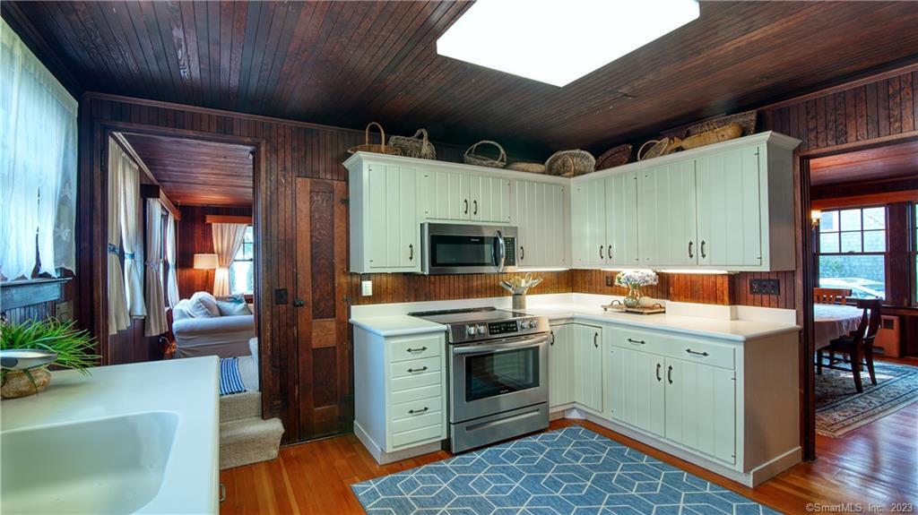106 Shore East Avenue Property Photo 15