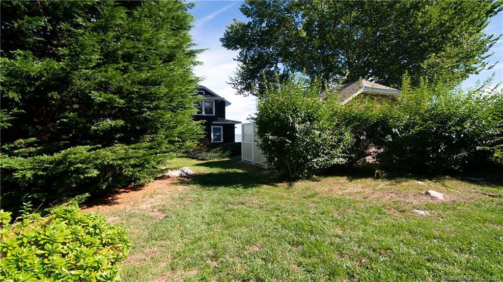 106 Shore East Avenue Property Photo 25