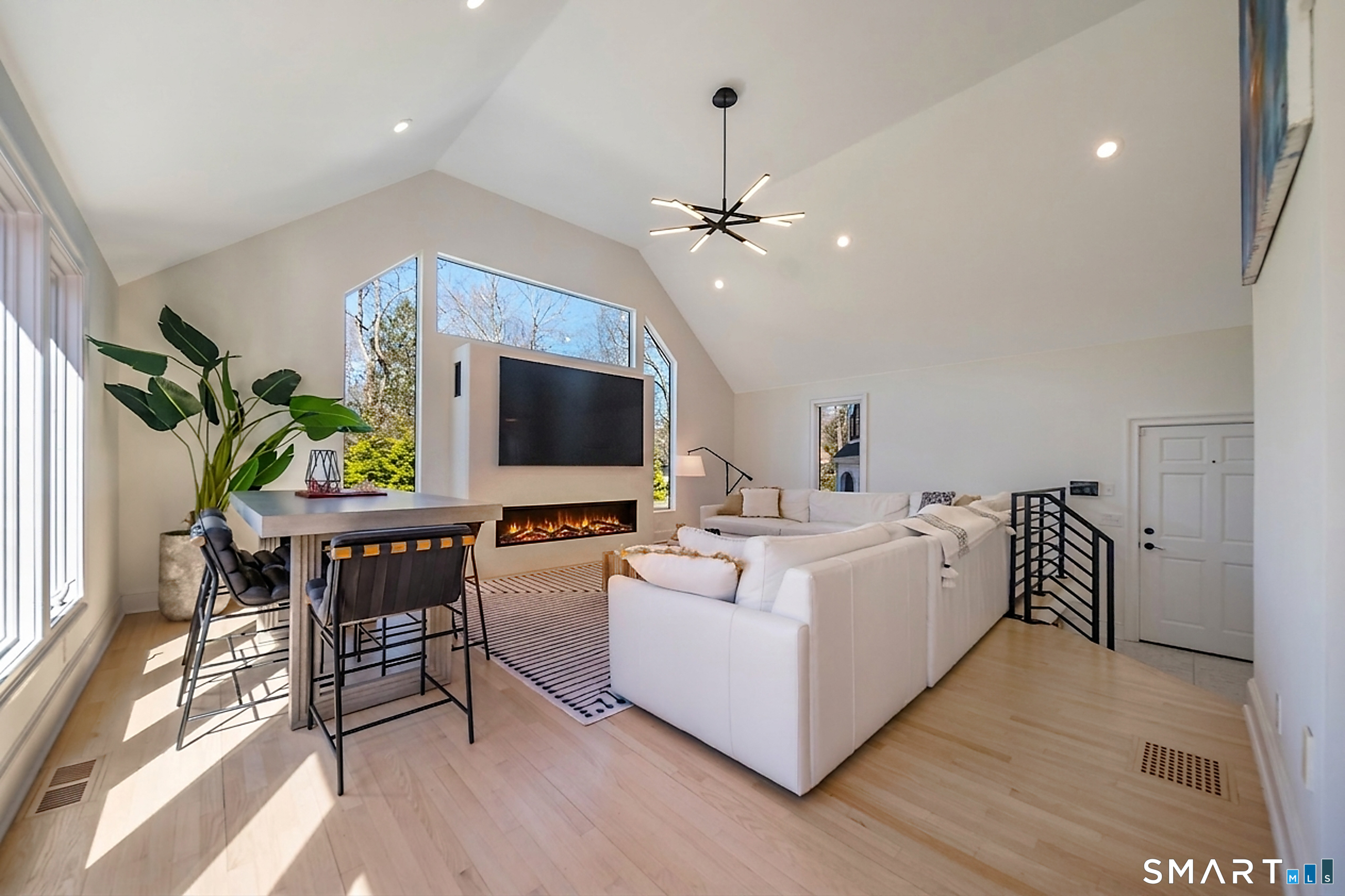 45 Island Avenue Property Photo 13