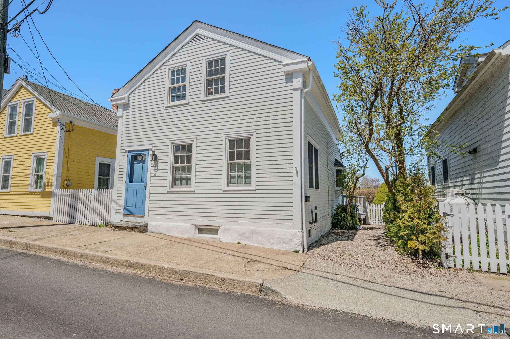 20 Diving Street Property Photo 1