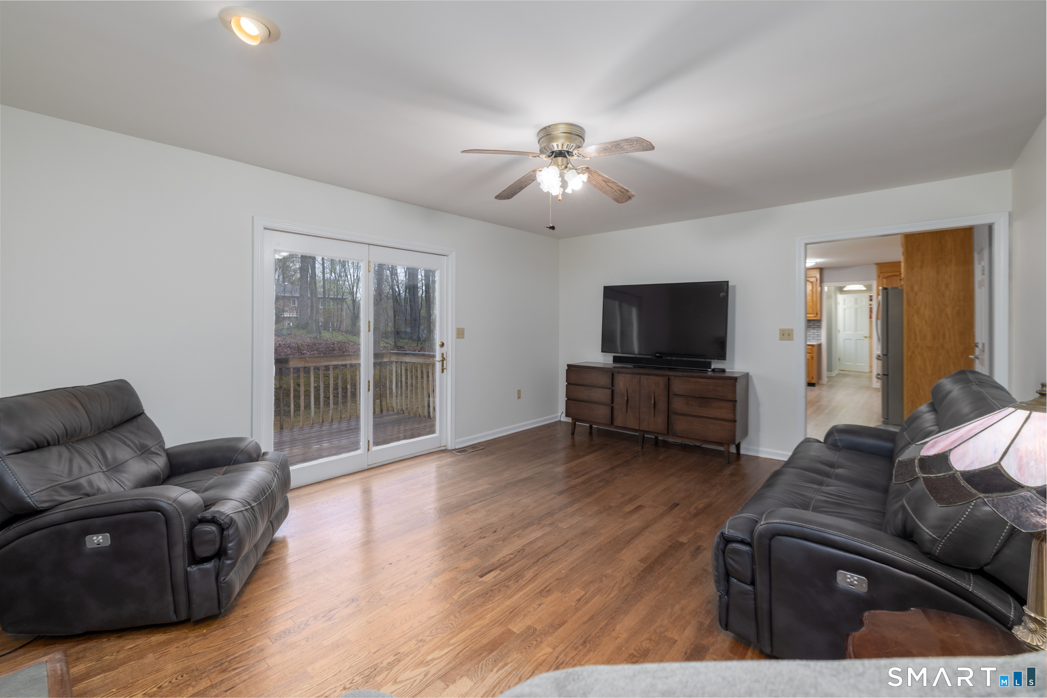 90 Fenn Road Property Photo 7