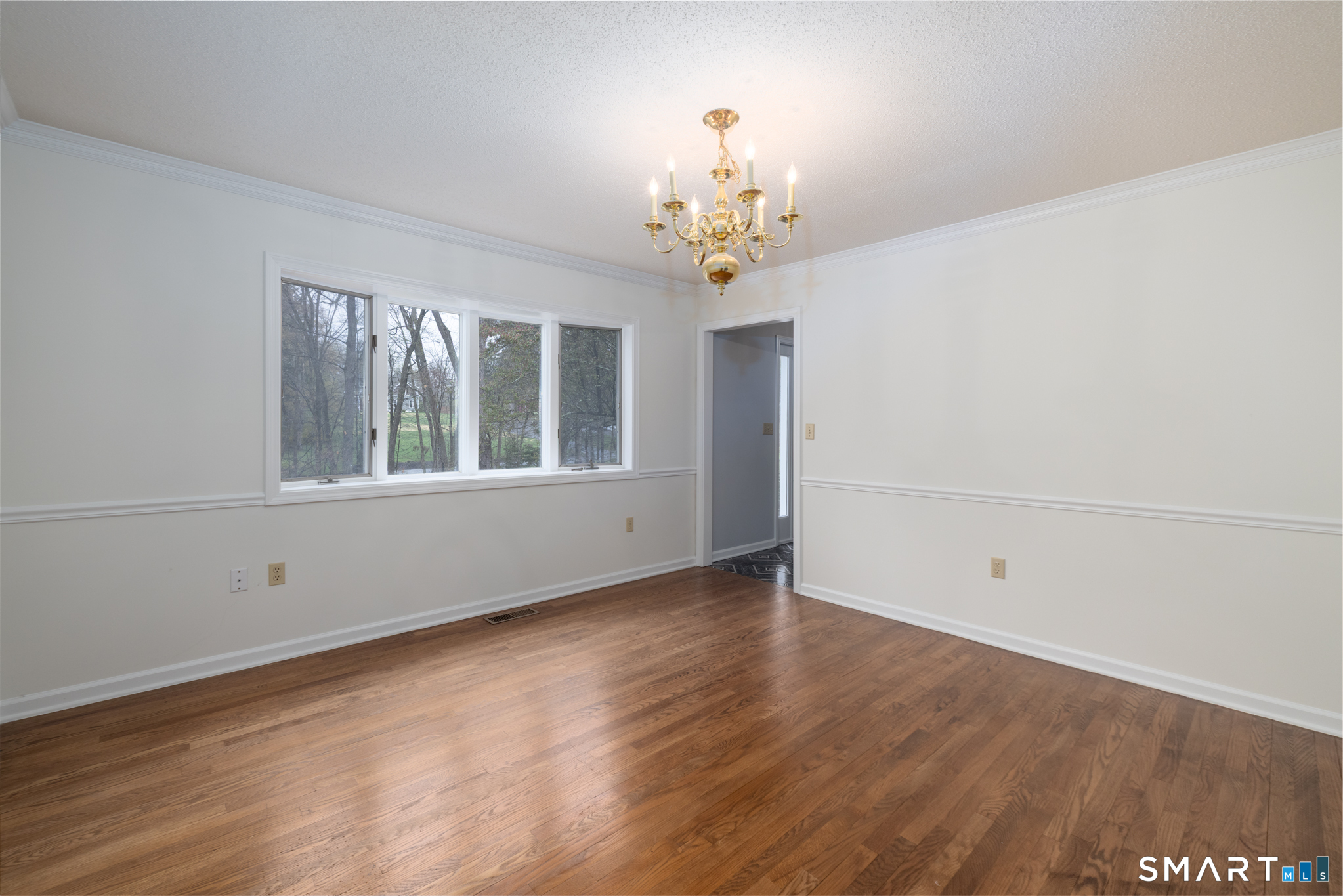 90 Fenn Road Property Photo 12