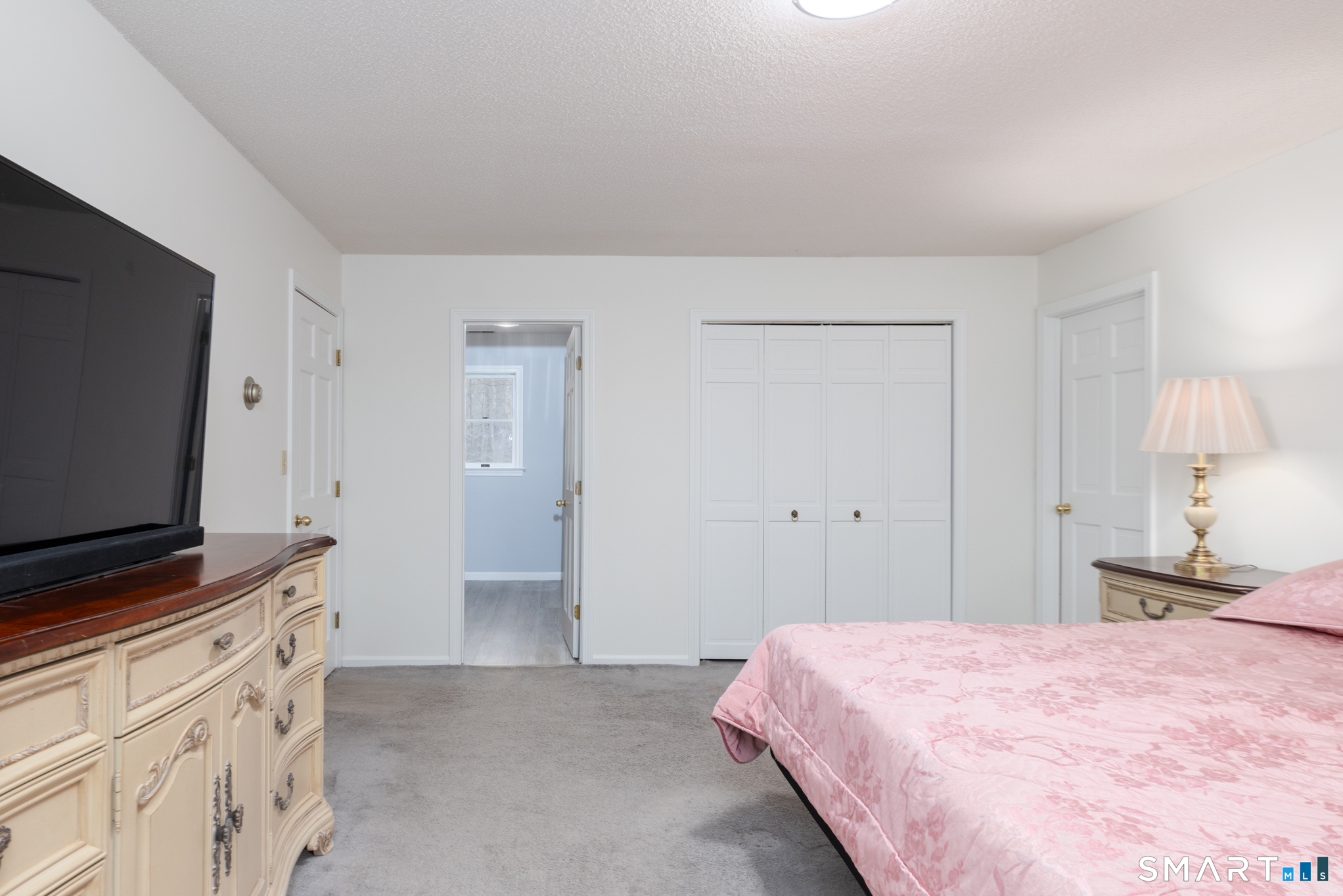 90 Fenn Road Property Photo 14