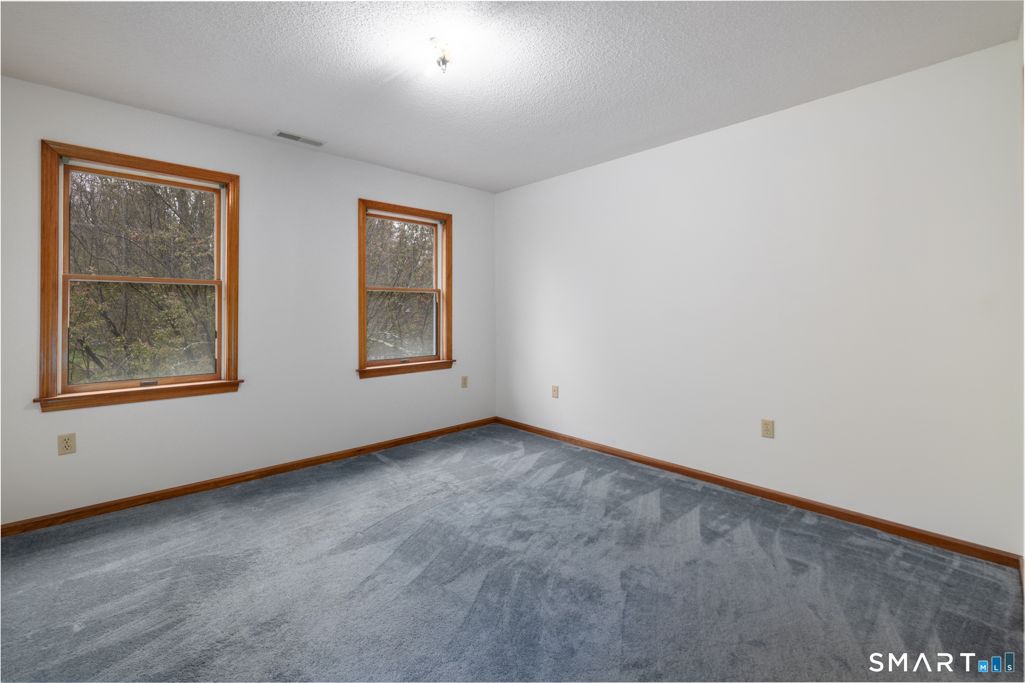 90 Fenn Road Property Photo 18