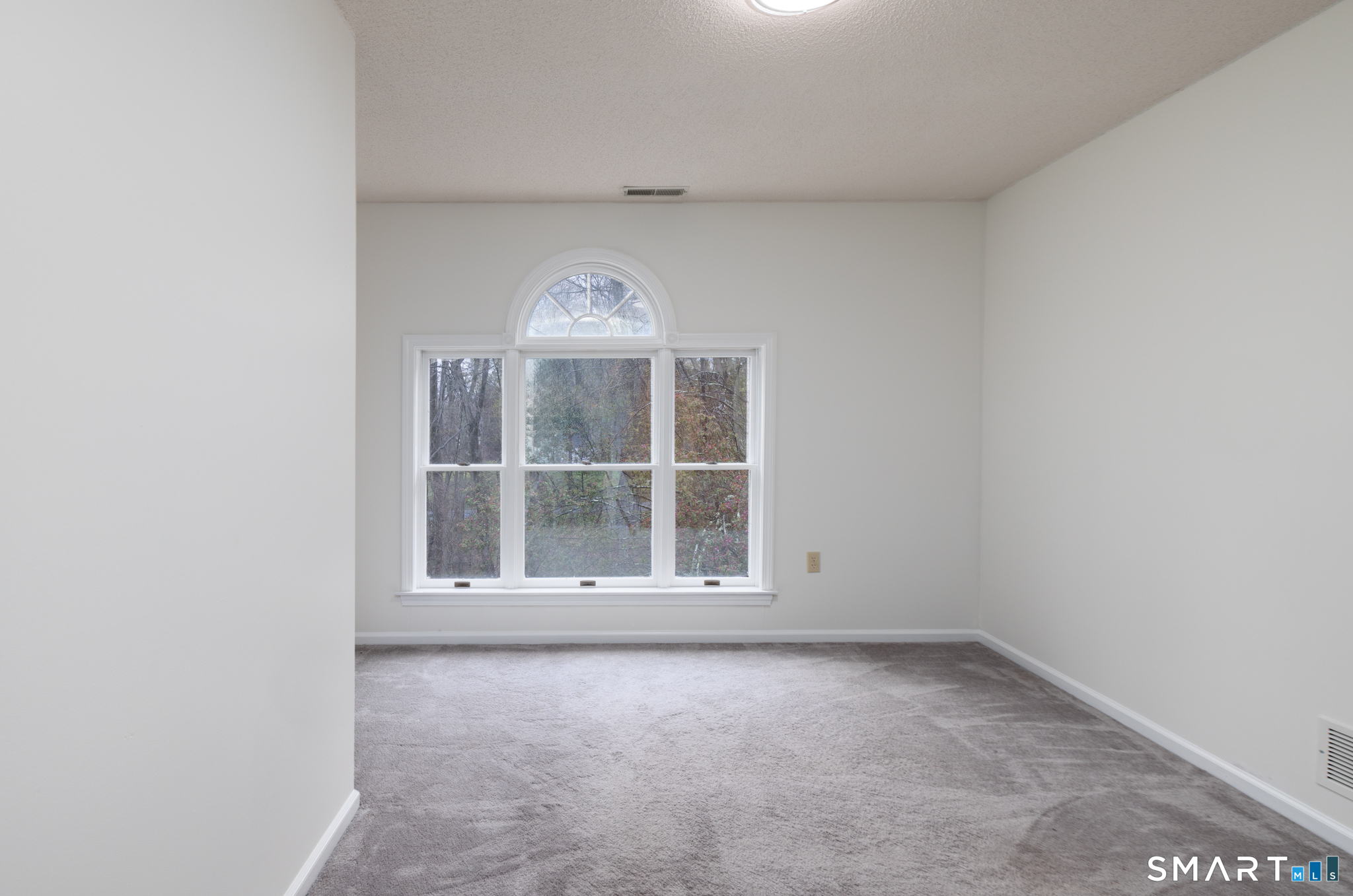 90 Fenn Road Property Photo 19