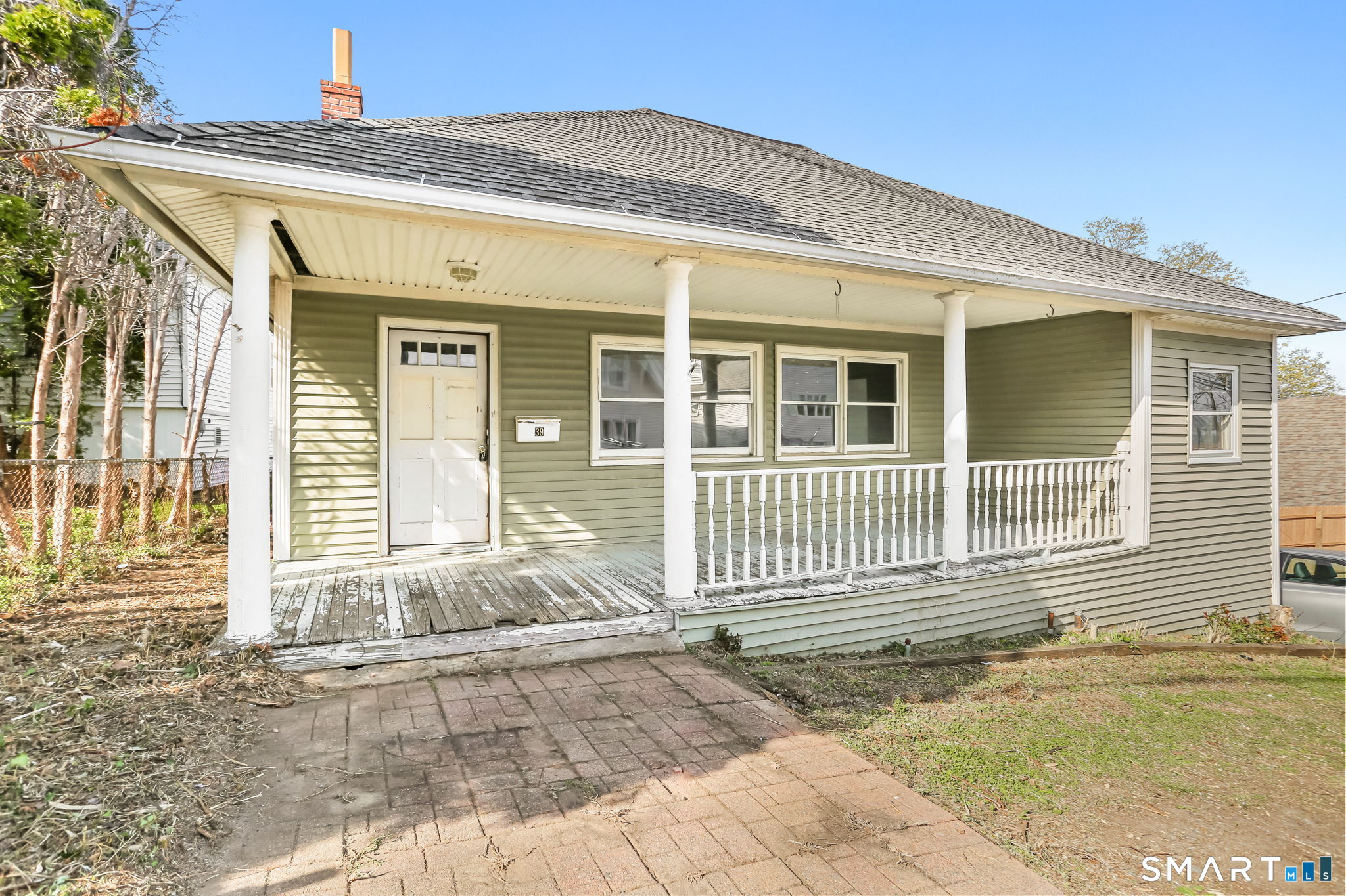39 Soundview Avenue Property Photo 1