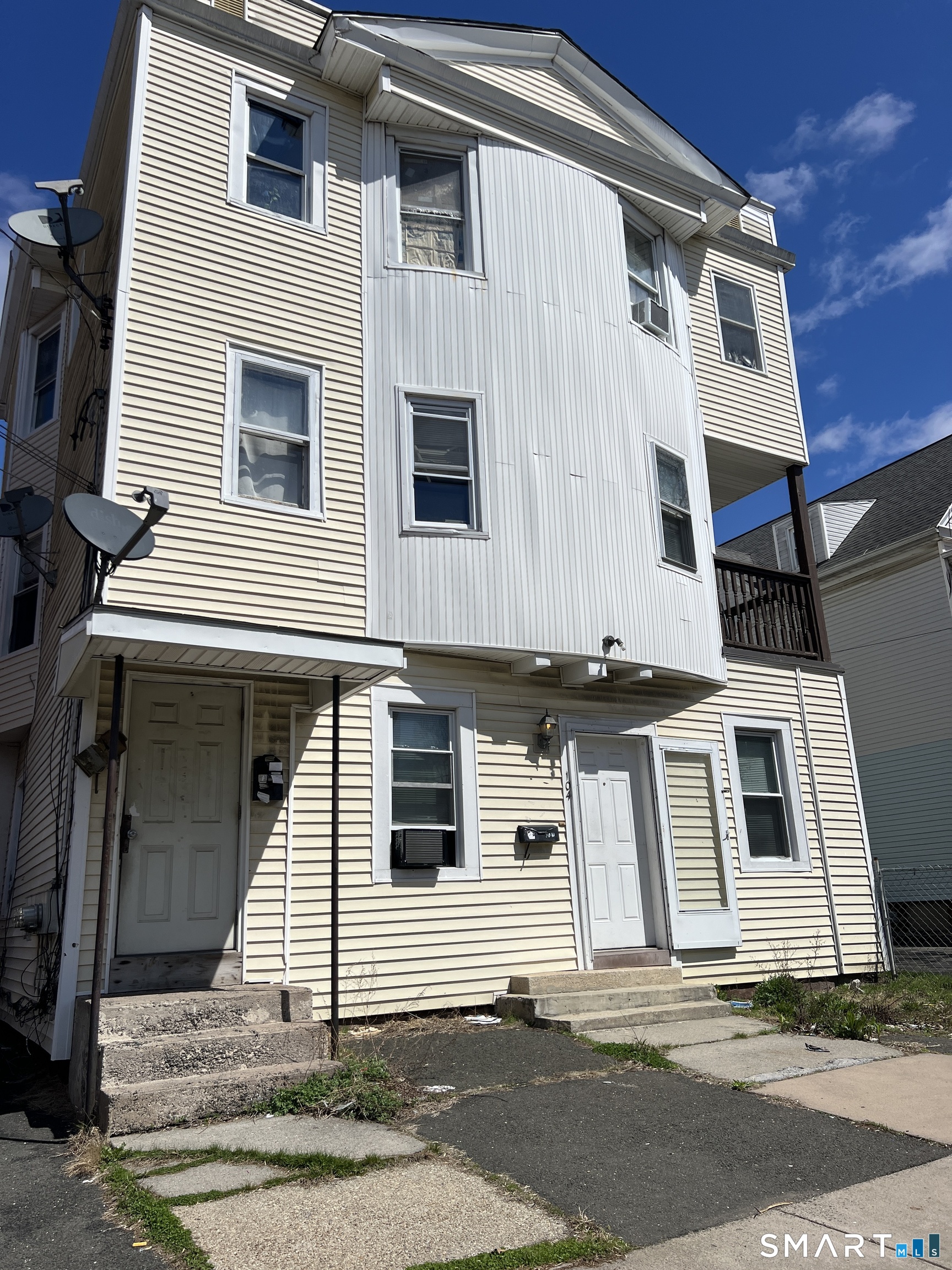 104 Mather 2nd Floor Street Property Photo 1