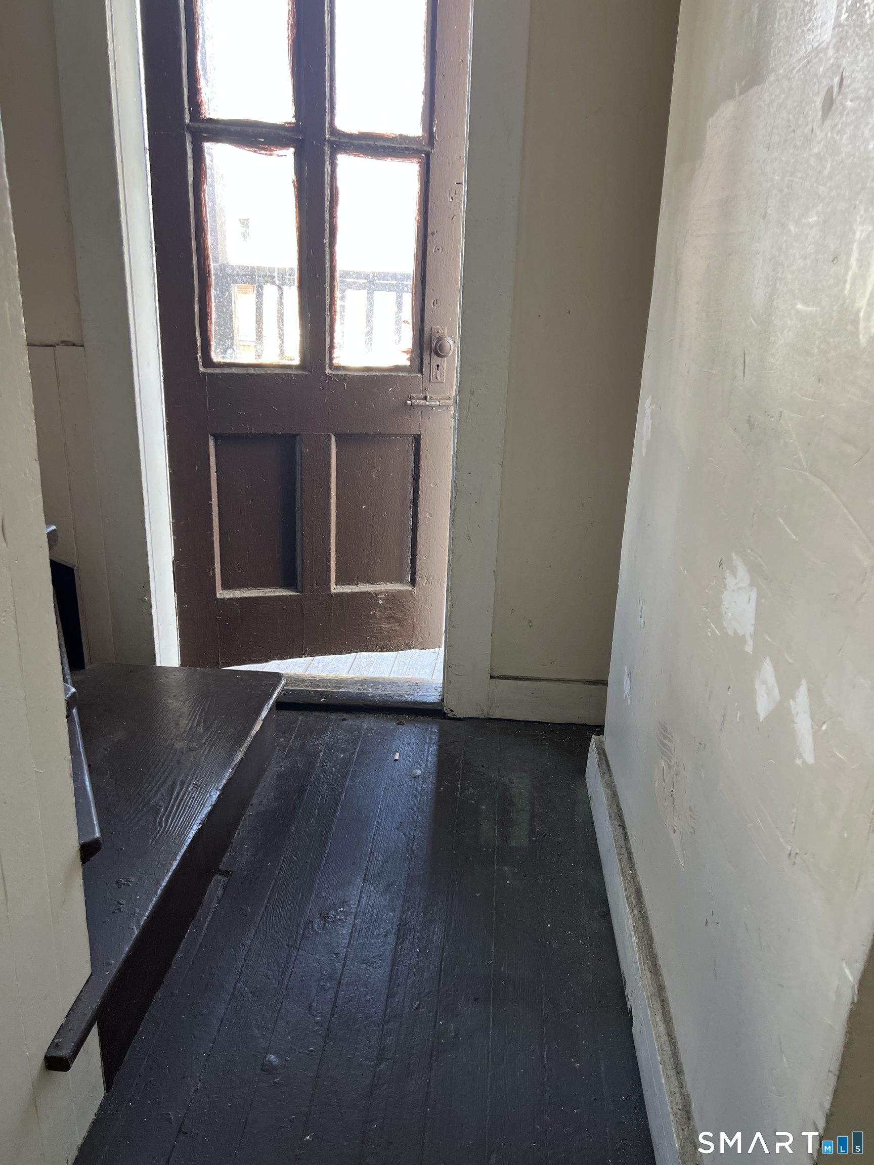 104 Mather 2nd Floor Street Property Photo 3
