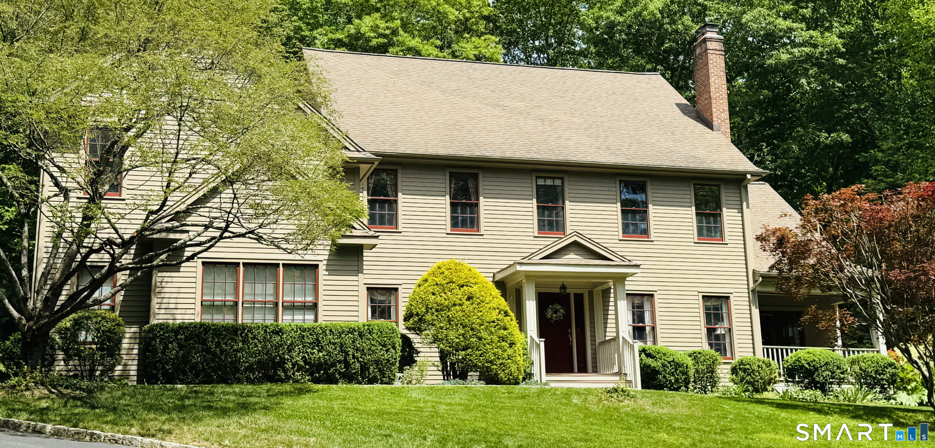 281 Newtown Turnpike Property Photo 1