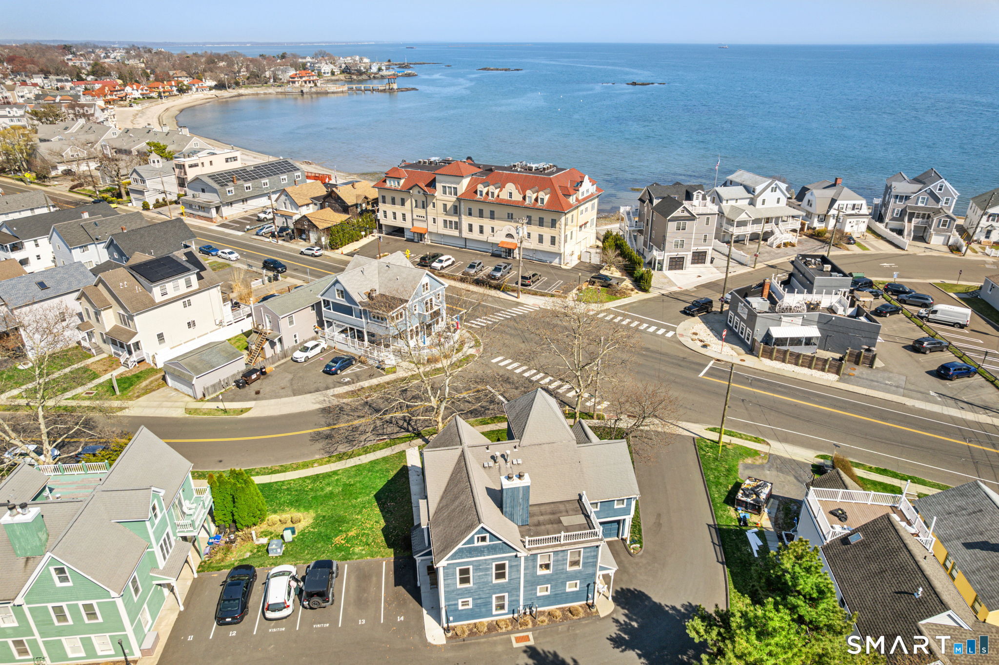 4 Seabreeze B Avenue