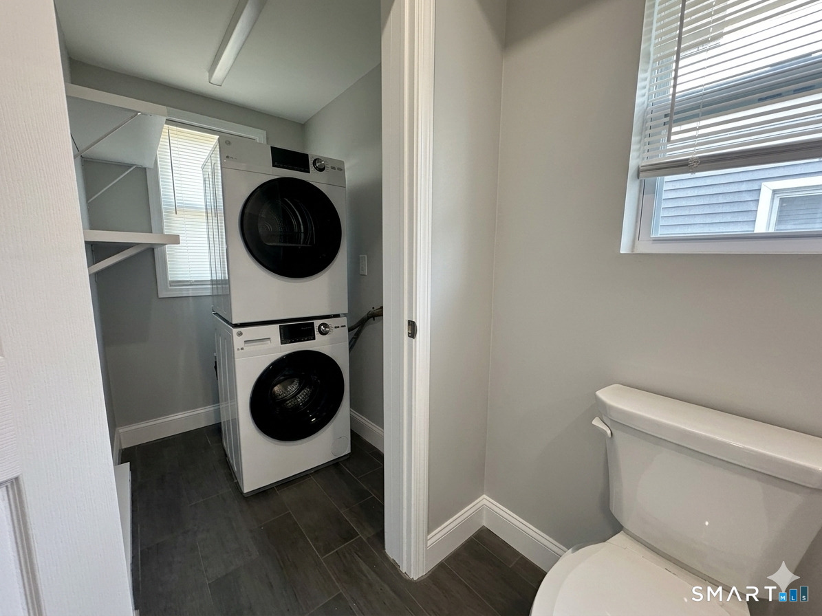 105 Churchill 2nd Floor (105) Street Property Photo 12