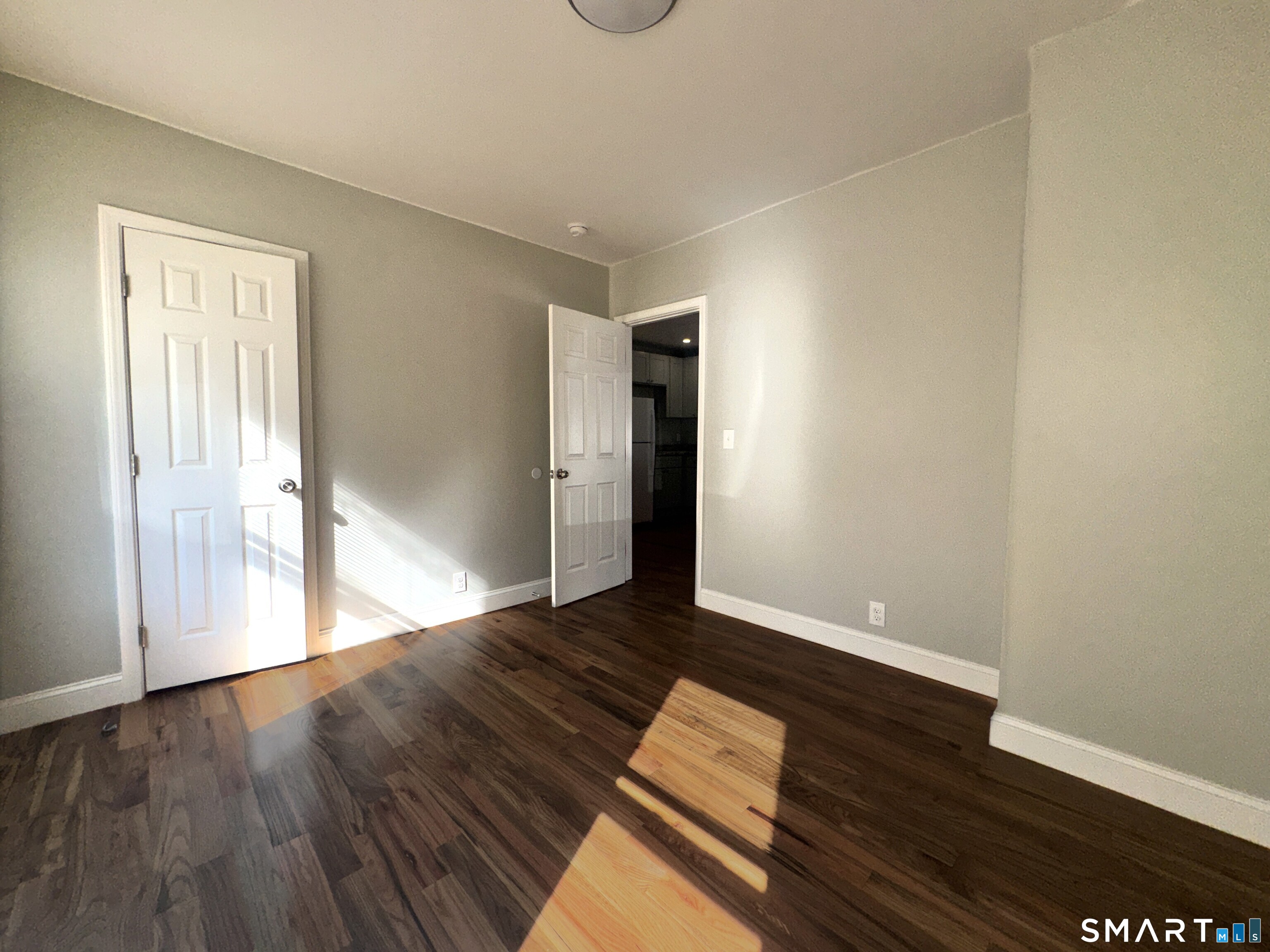 105 Churchill 1st Floor (103) Street Property Photo 6