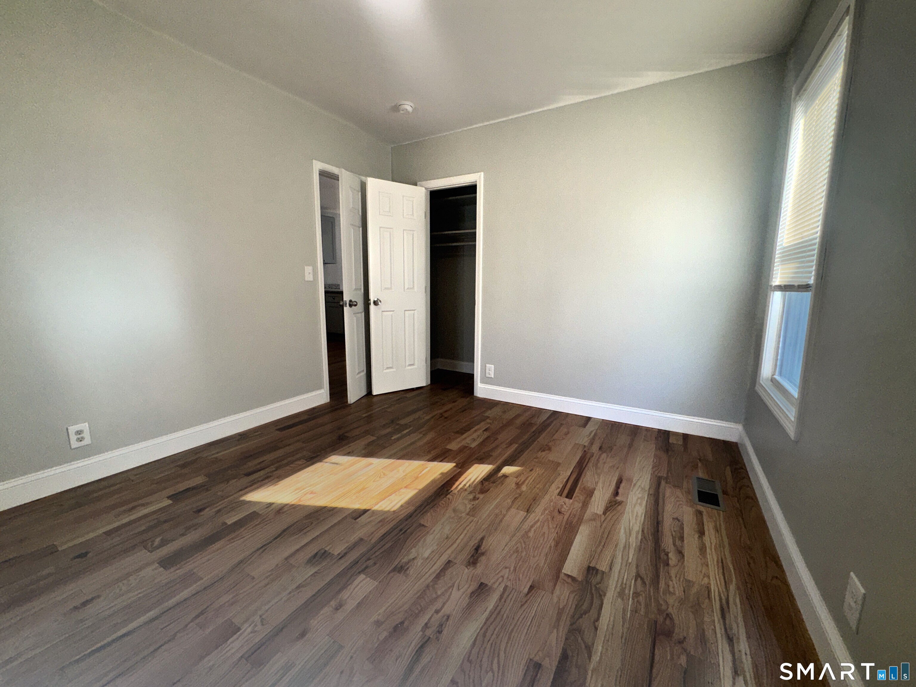 105 Churchill 1st Floor (103) Street Property Photo 8