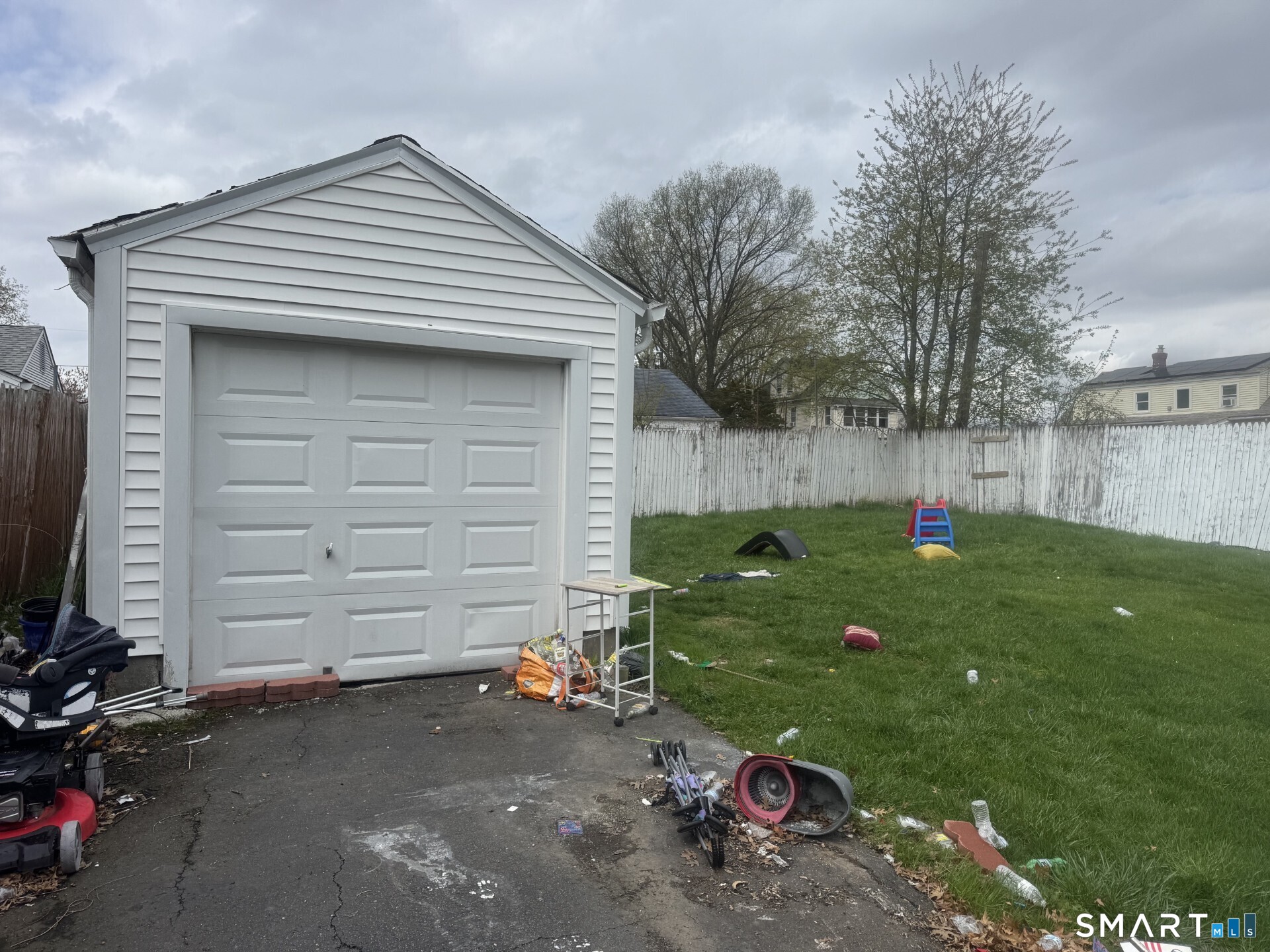 49 Abbotsford Avenue Property Photo 5
