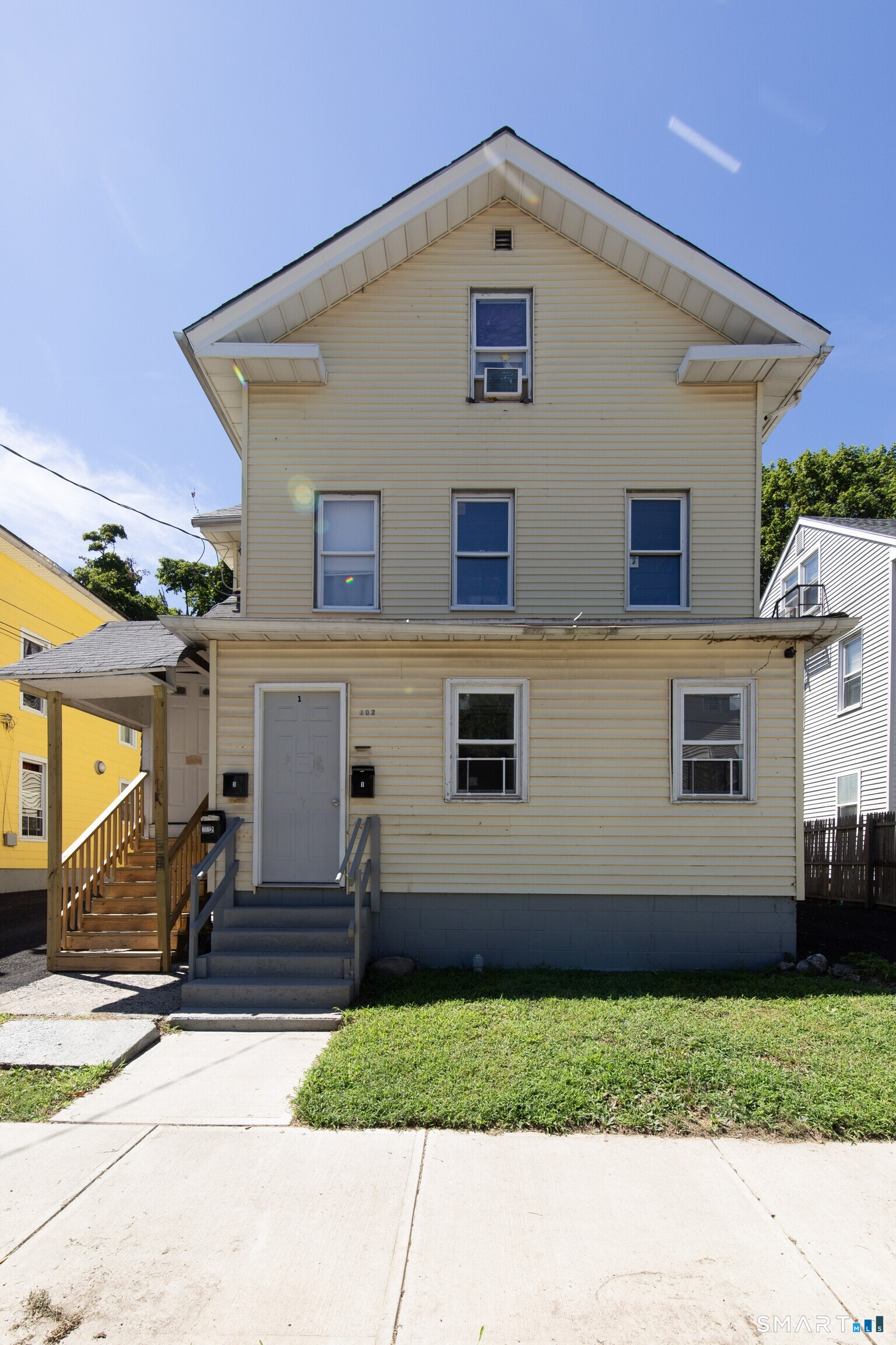 102 Franklin Street Property Photo 1