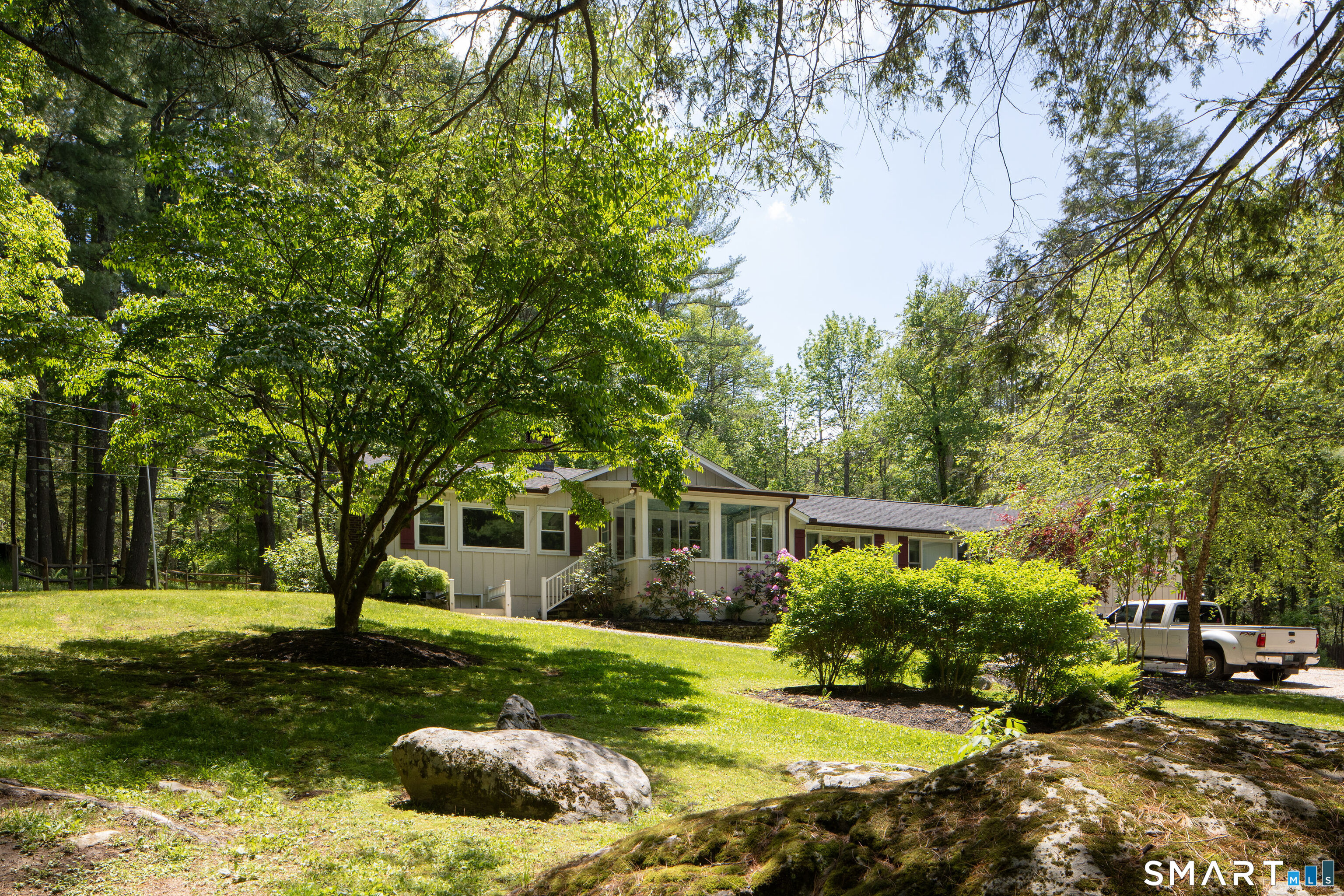 255 Dibble Hill Road Property Photo 2