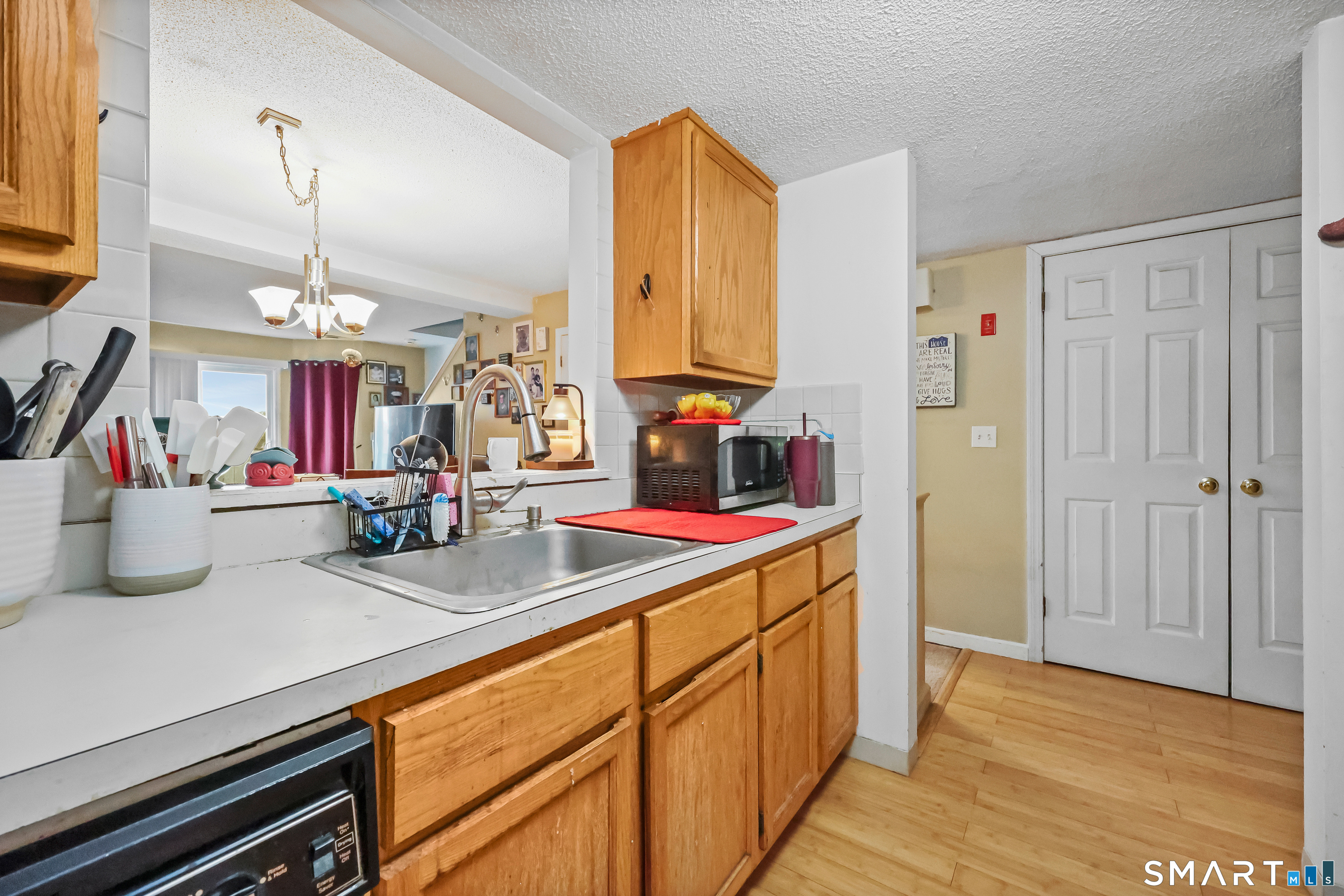 173 Russo 408 Avenue Property Photo 4