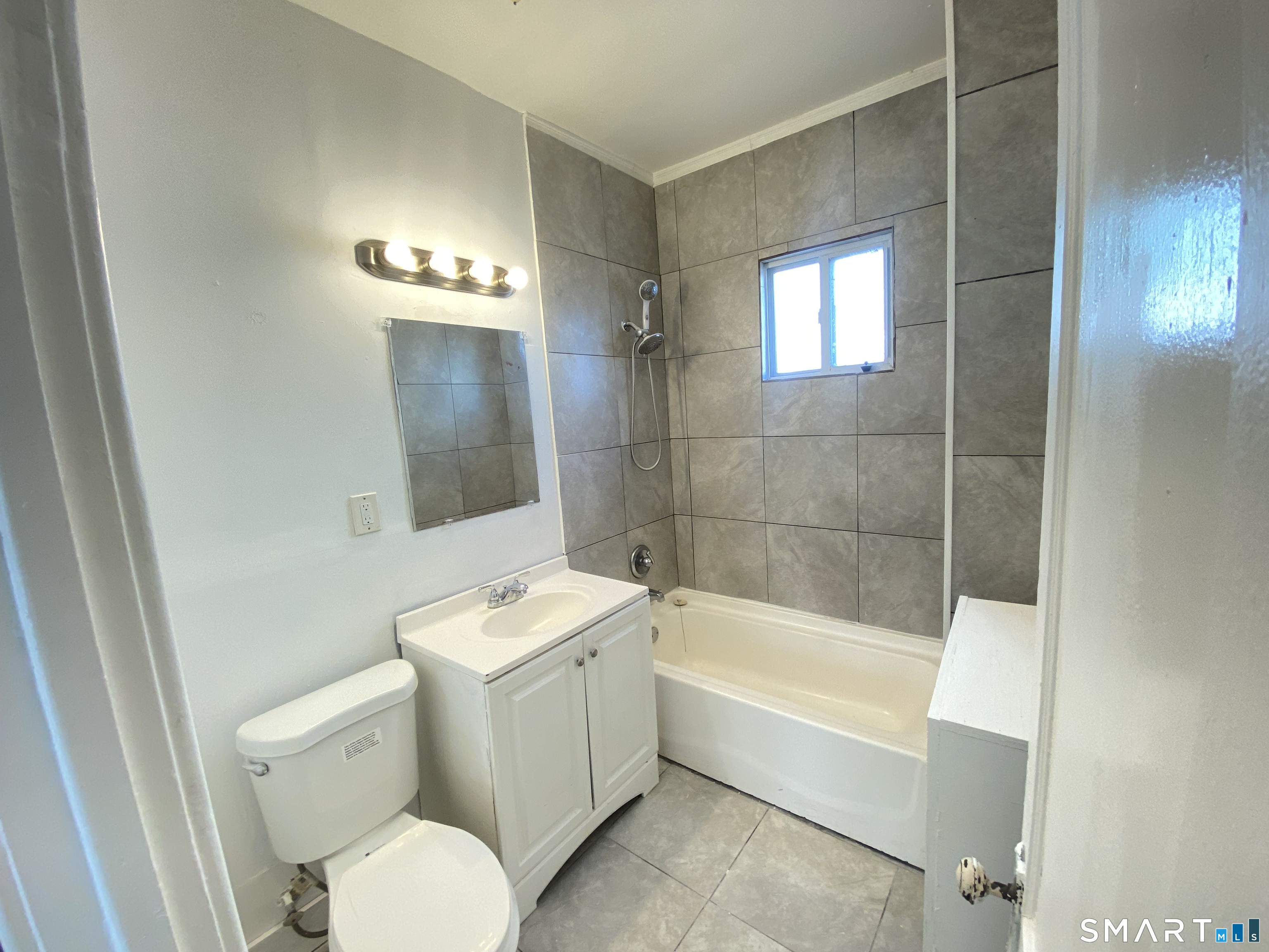54-56 Westbourne 1st Floor Parkway Property Photo 8