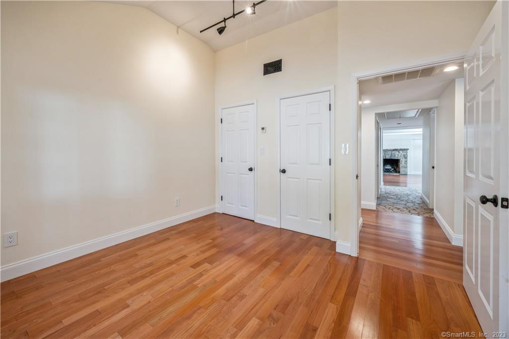 2428 Long Ridge Road Property Photo 22