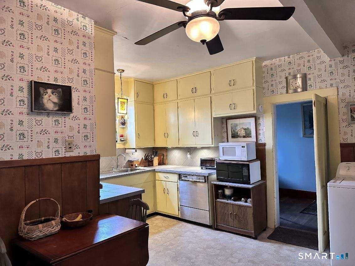 24169258 Property Photo 9
