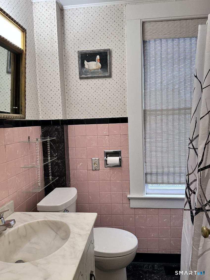 24169258 Property Photo 18