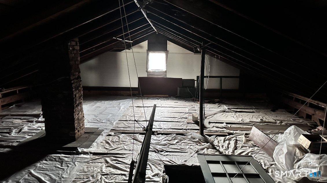 24169258 Property Photo 25