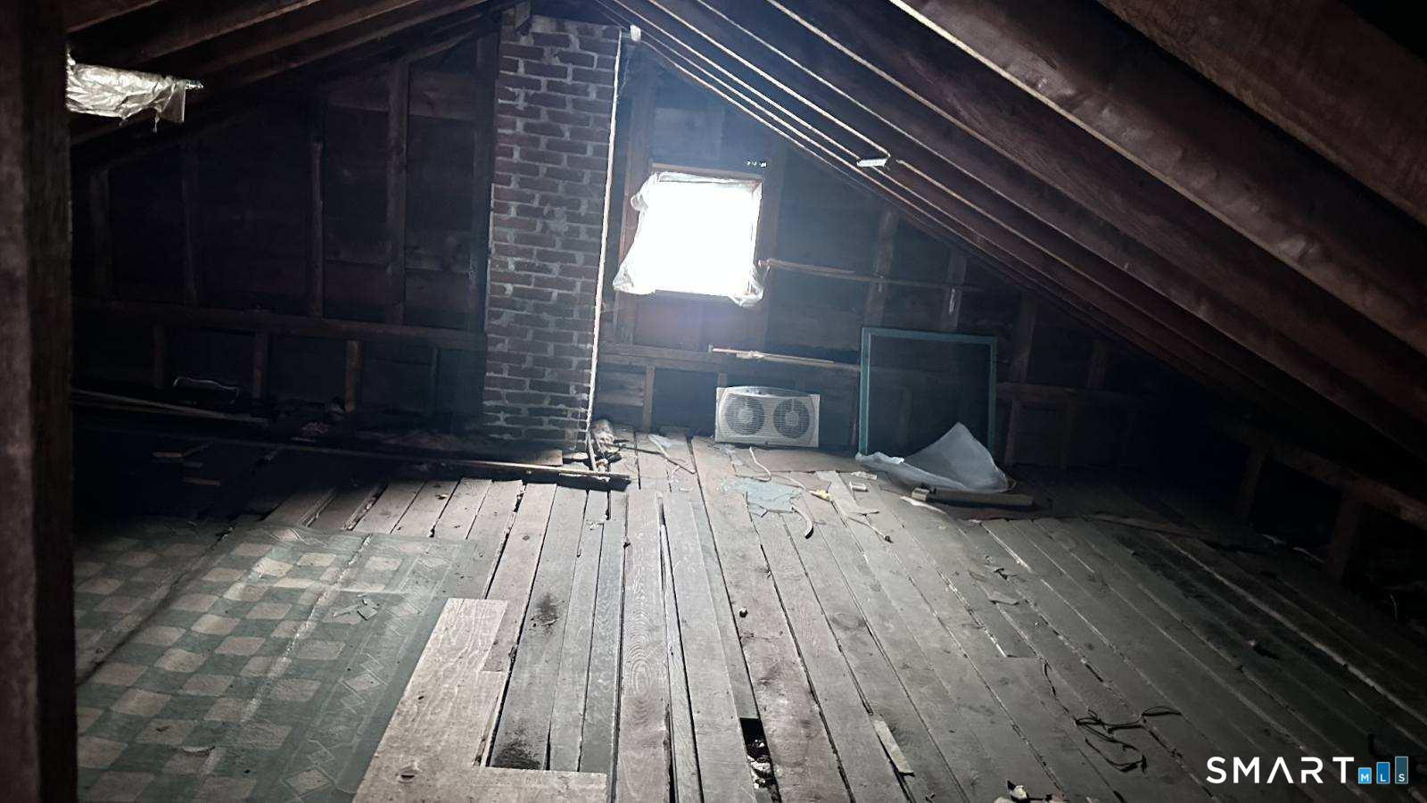 24169258 Property Photo 26