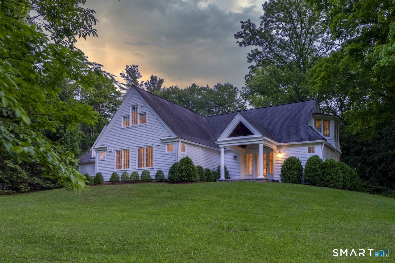 19 Hemlock Lane Property Photo 1
