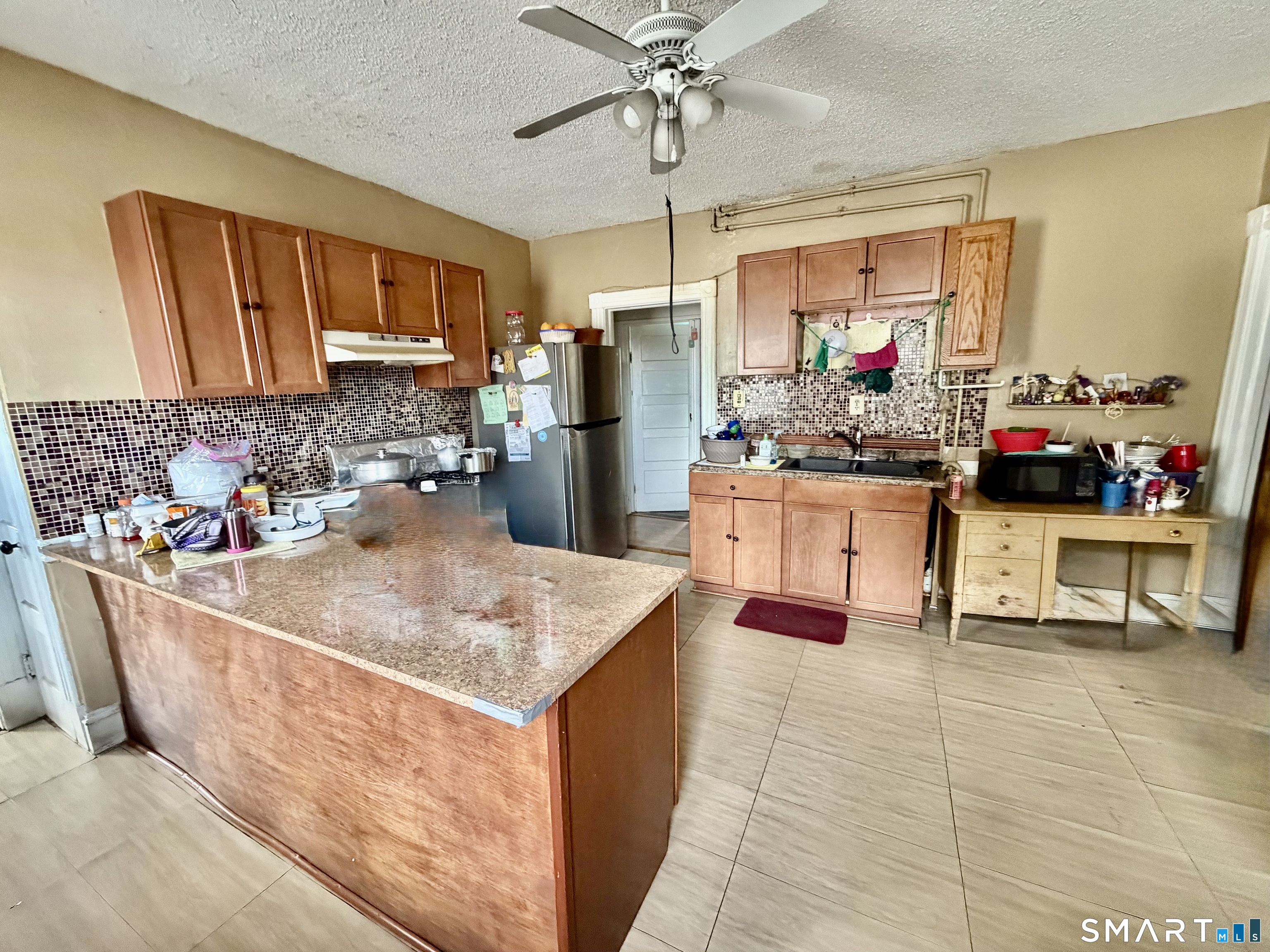 60-62 Hazel Street Property Photo 7