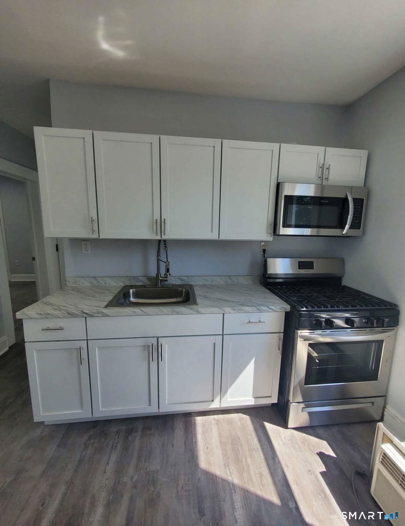 100 Horace Street Property Photo 1
