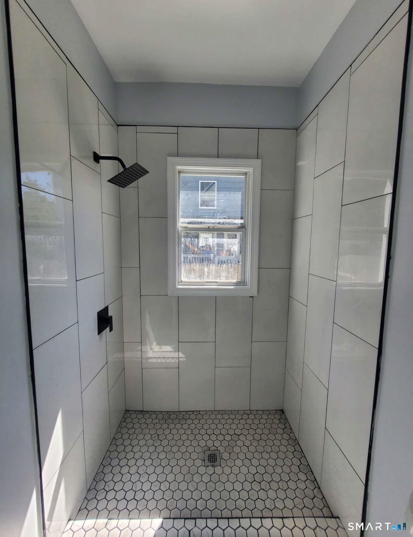 100 Horace Street Property Photo 8
