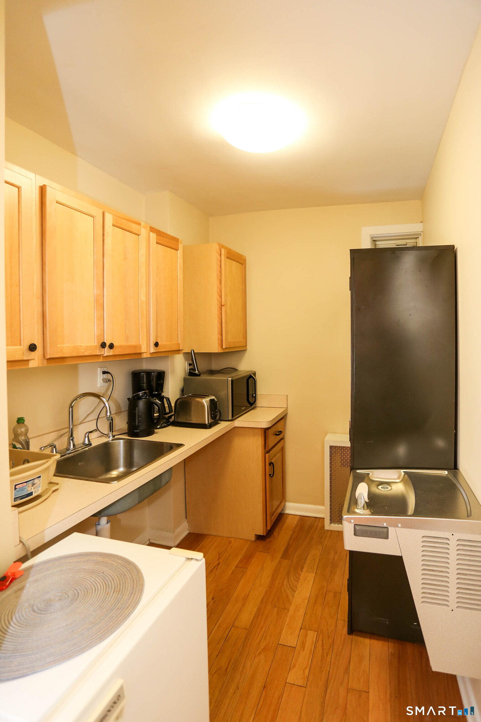700 Summer 1f Street Property Photo 14