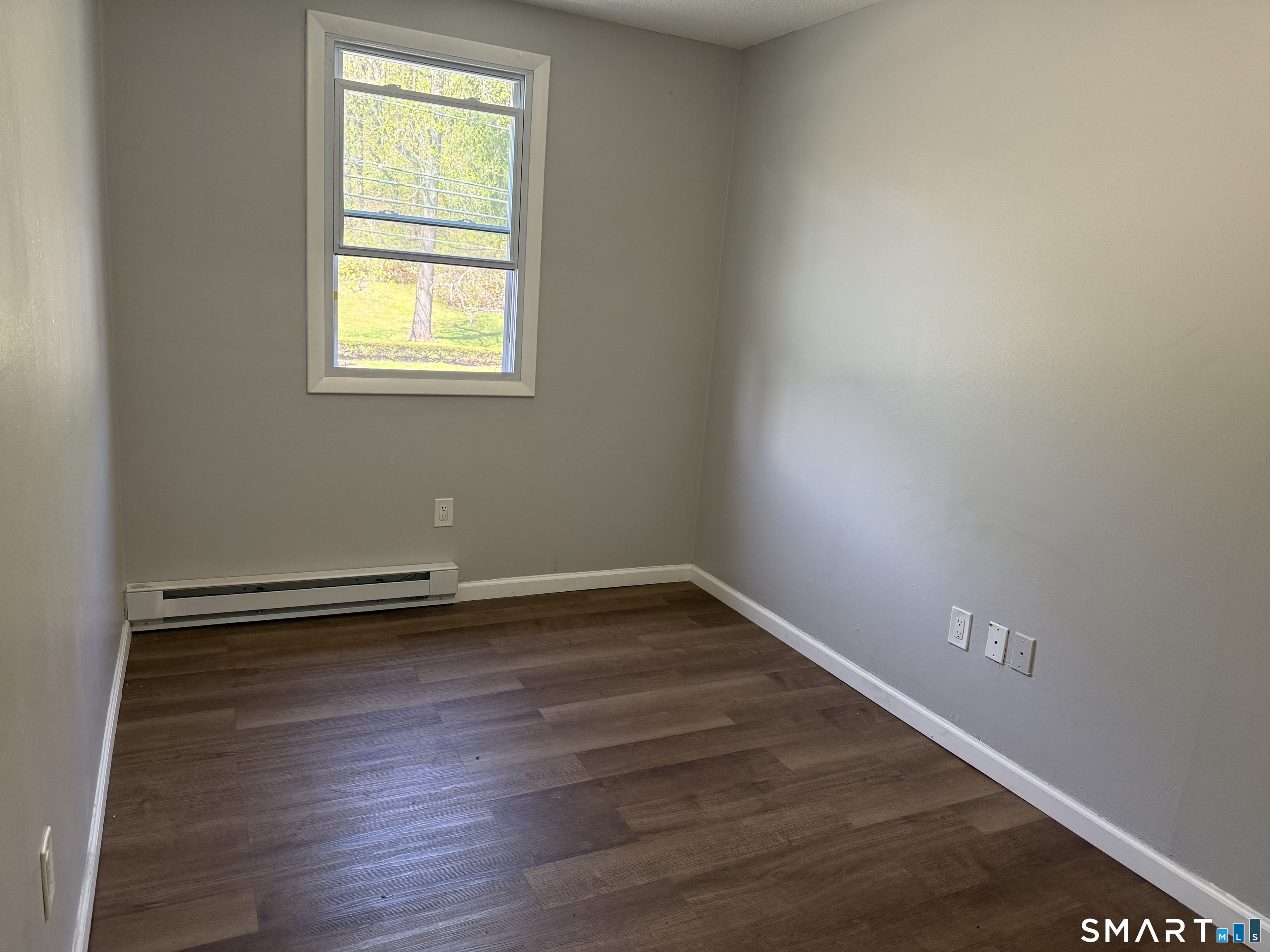 682 Old Colony Road Property Photo 3