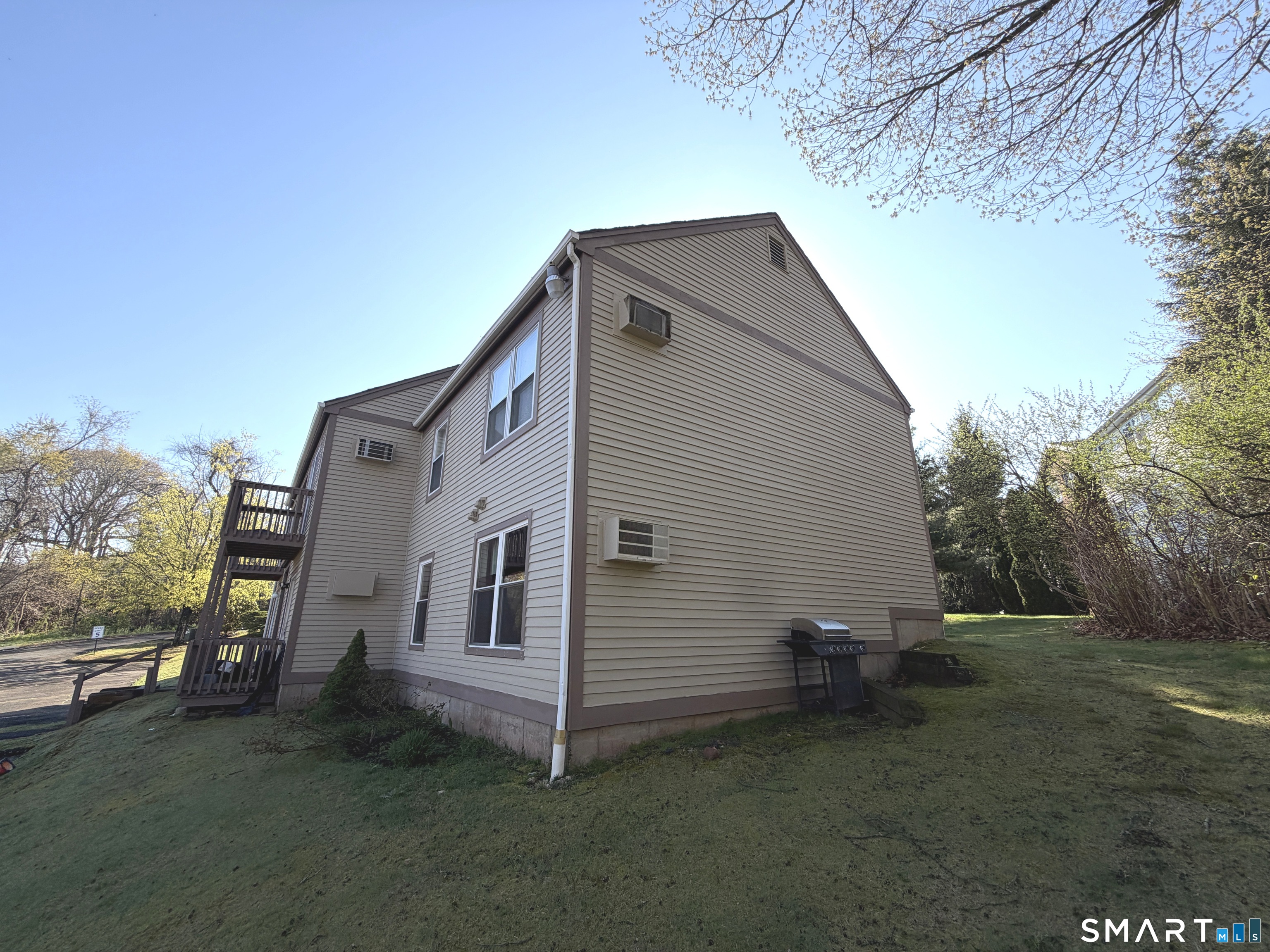 226 Laurel 11 Street Property Photo 12