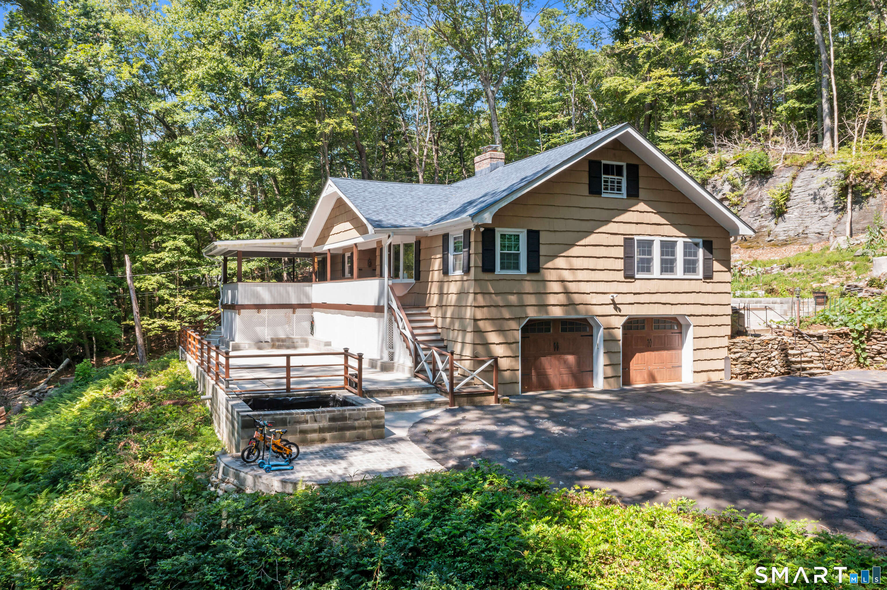 125 Buck Hill Road Property Photo 1