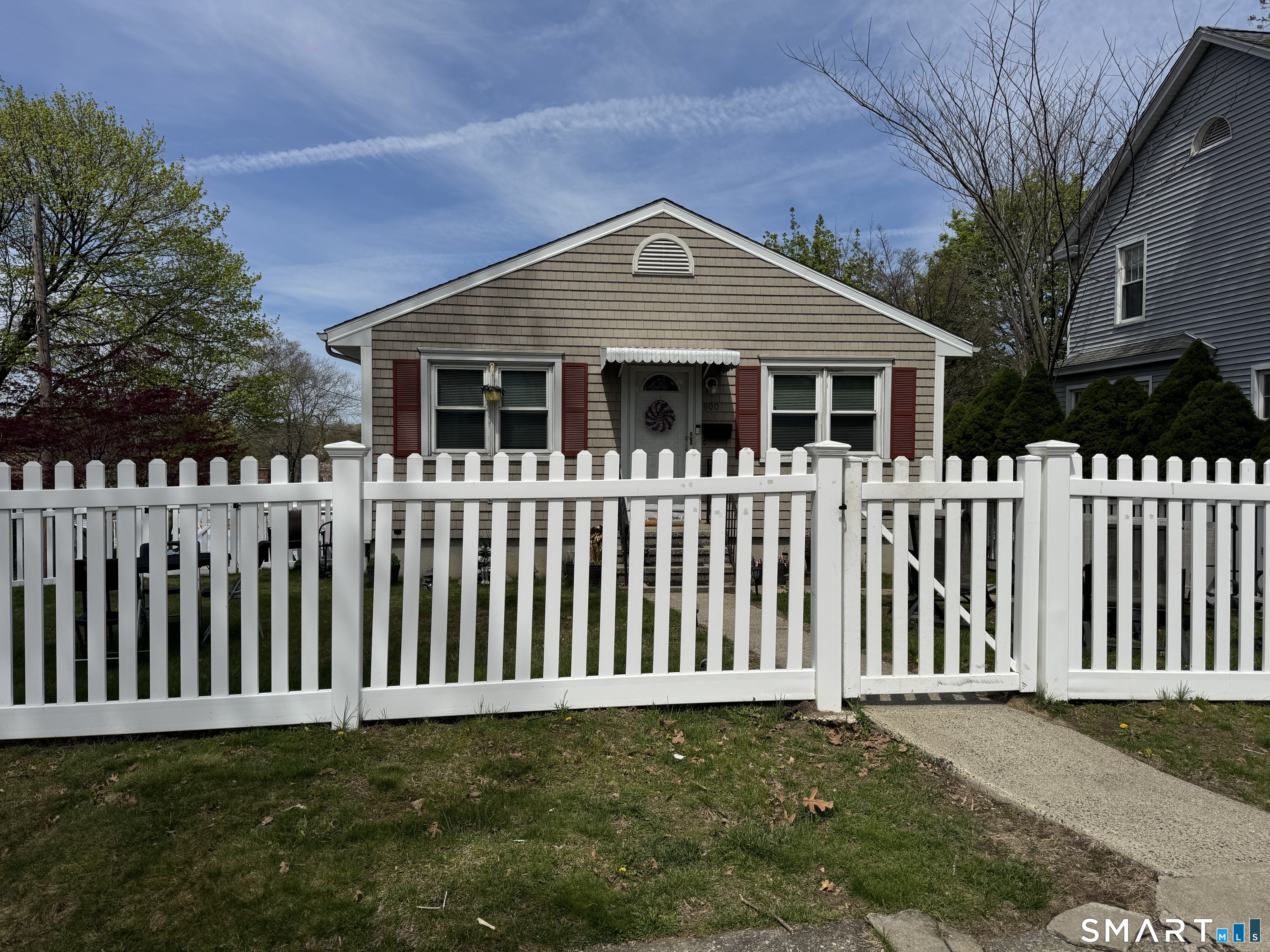 900 Merritt Street Property Photo 1