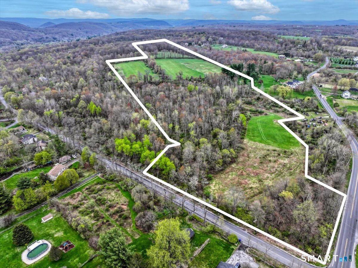 Chestnut Land Road Property Photo 1