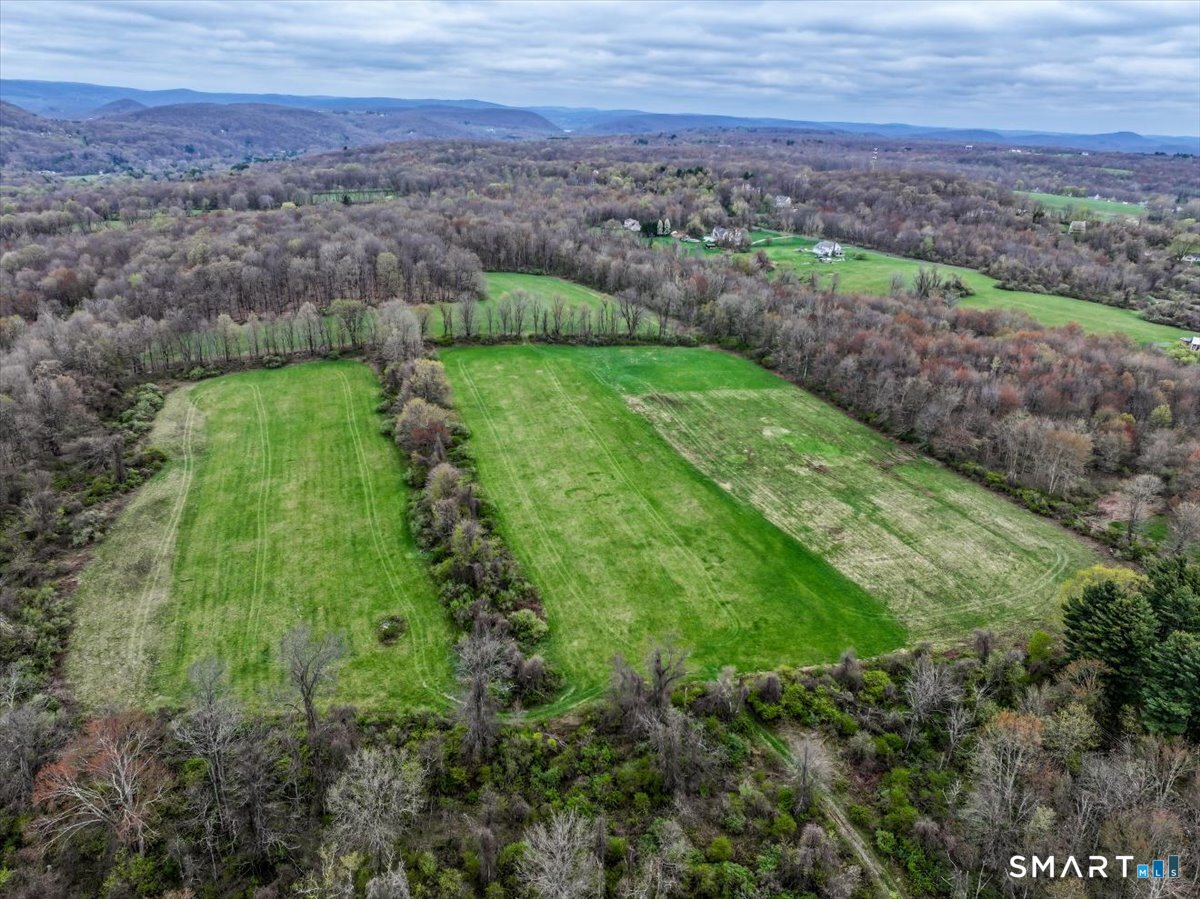 Chestnut Land Road Property Photo 6