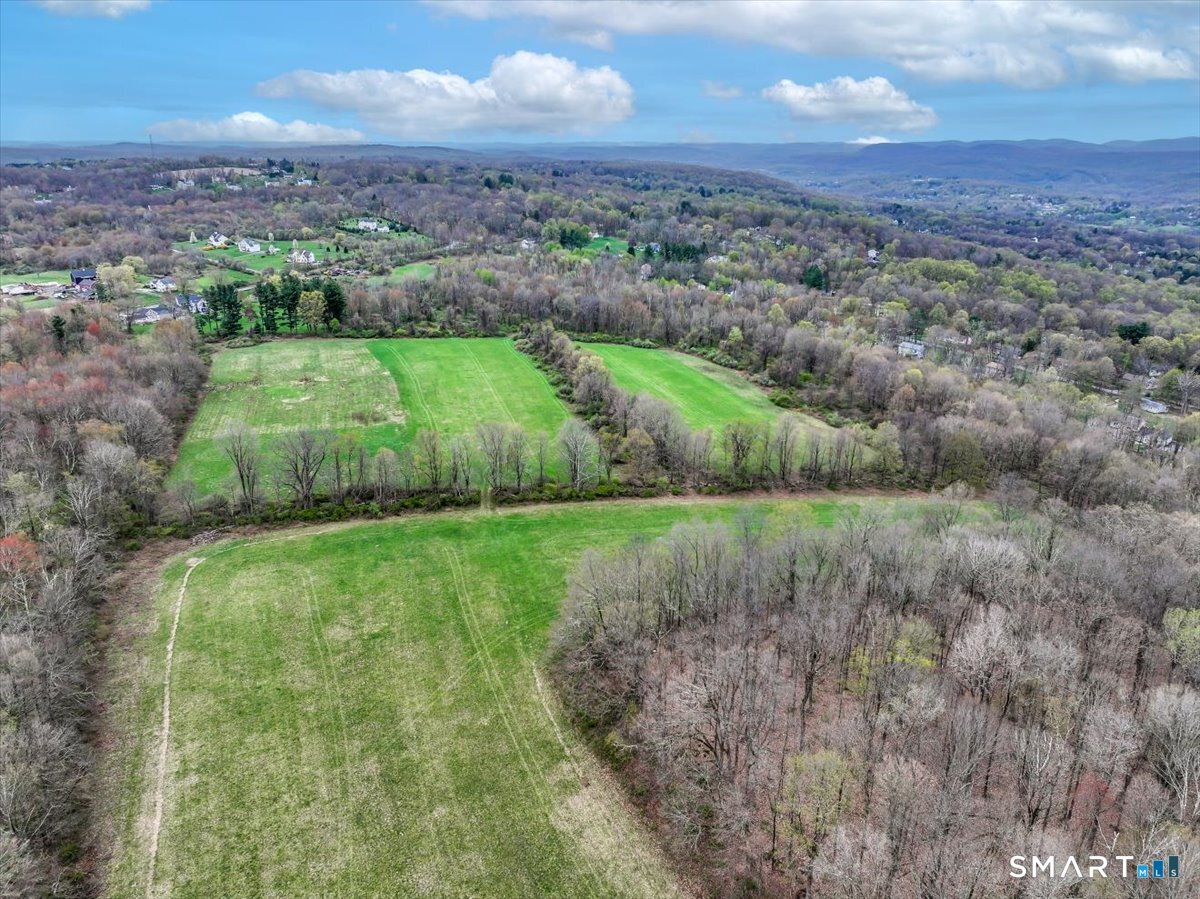 Chestnut Land Road Property Photo 9