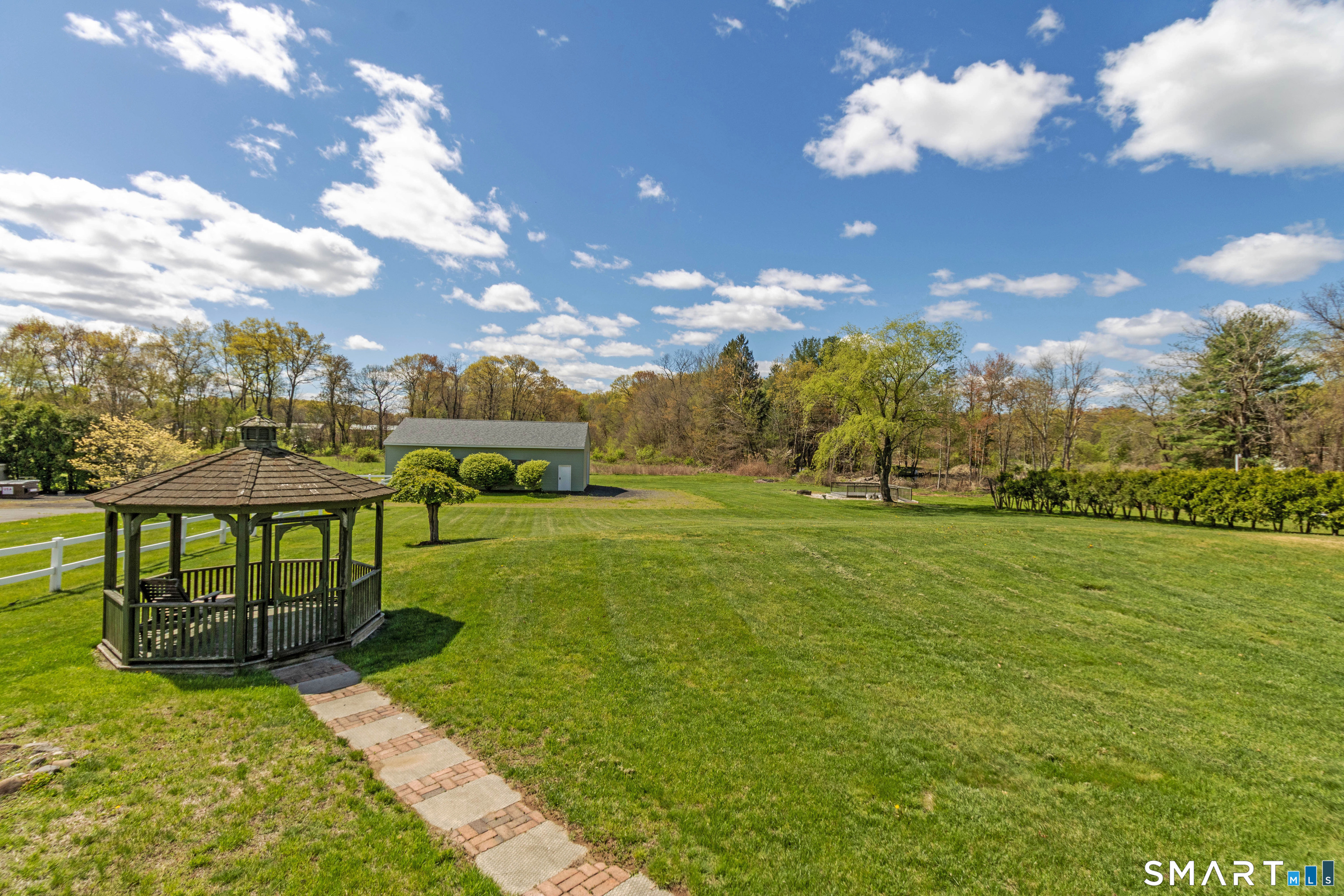 60 Abbe Road Property Photo 4